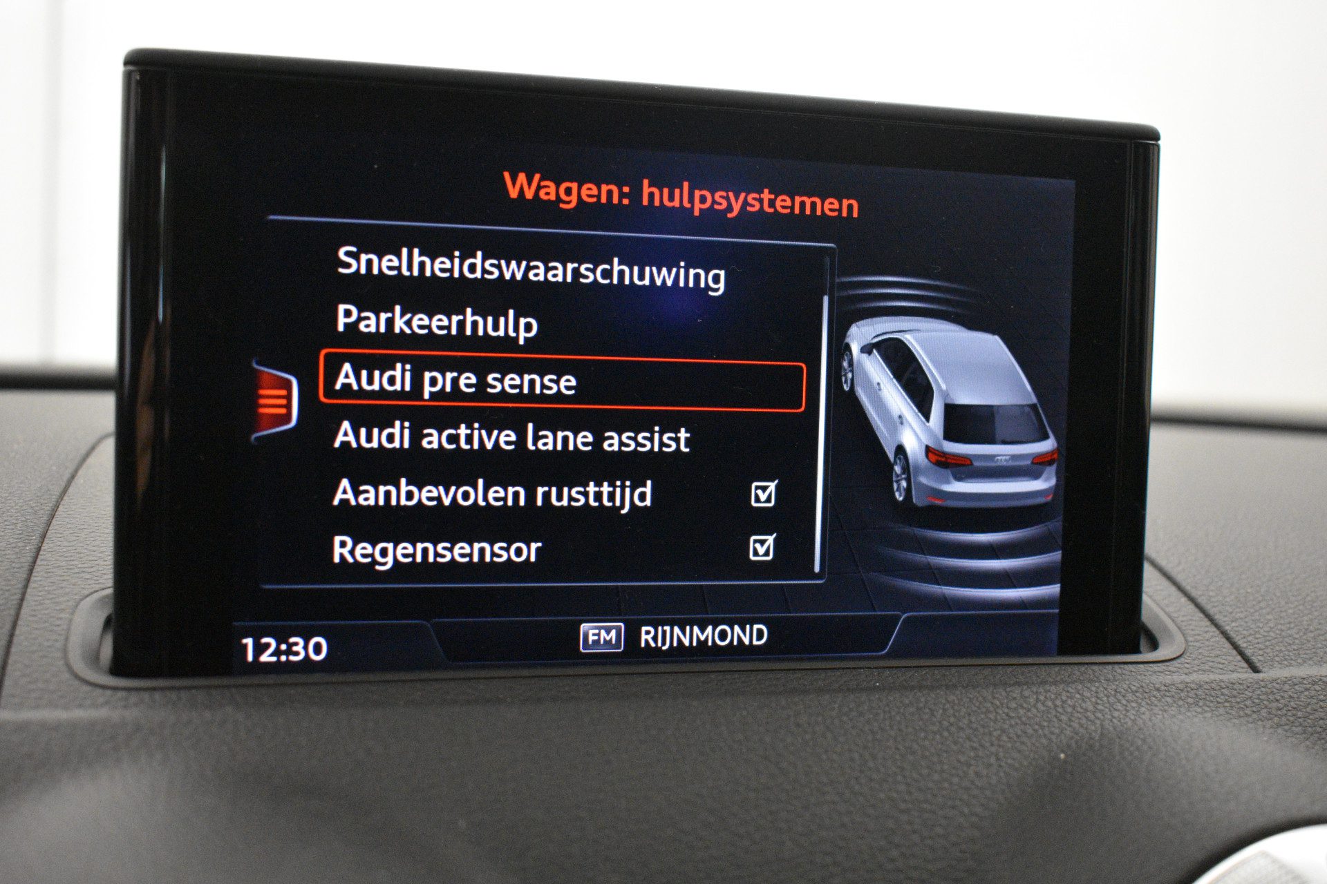 Audi A3 Sportback 1.4 e-tron Sport Virtual Dakrail Keyless PDC v+a Stoelver