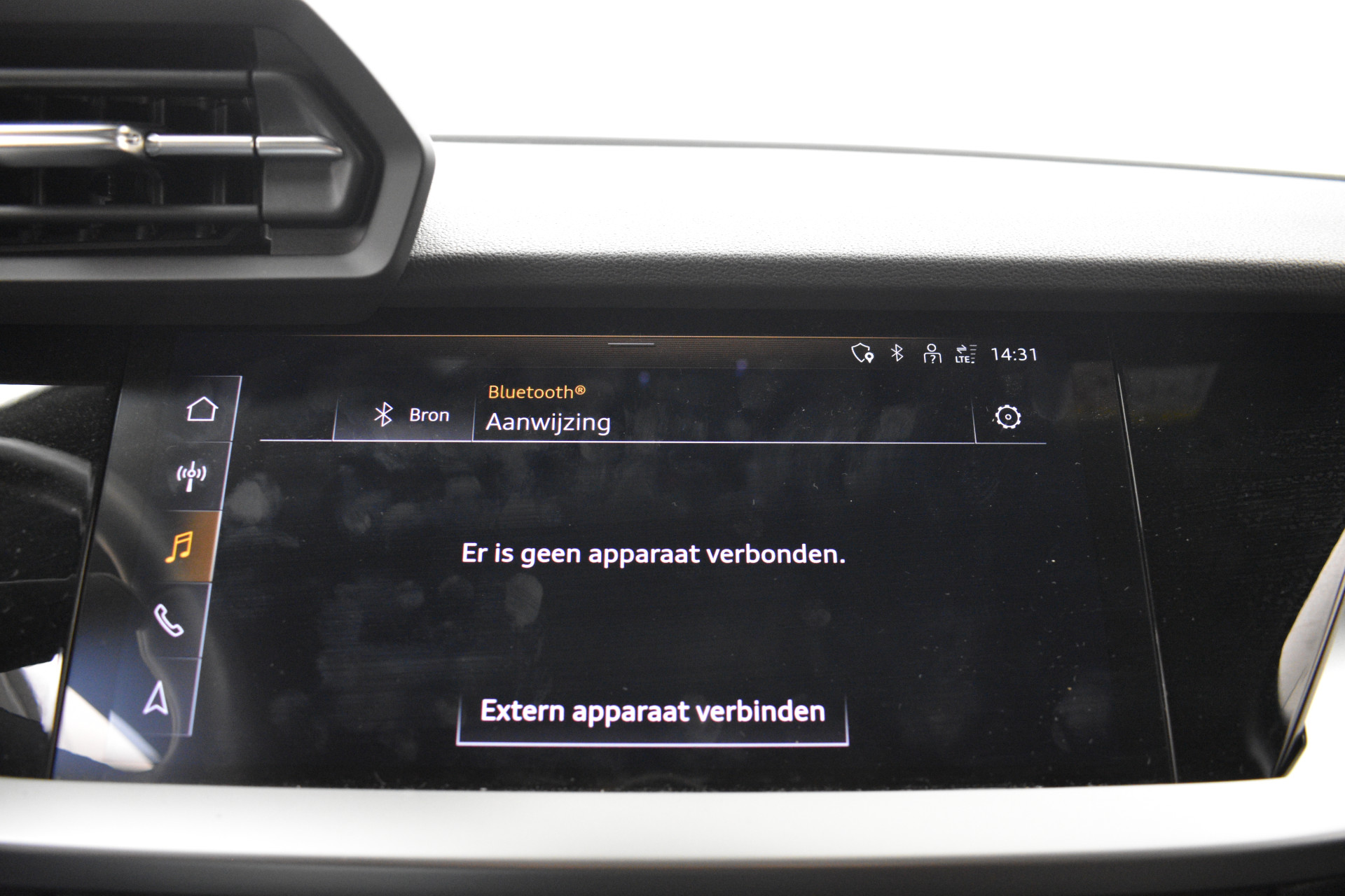 Audi A3 Sportback 30 TFSI Pro Line Optik Virtual Adapt.cruise PDC Clima Carplay NL Auto