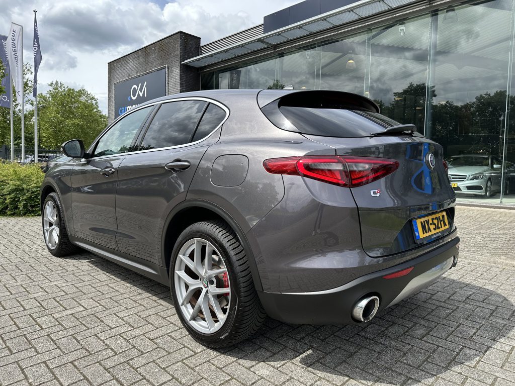 Alfa Romeo Stelvio 2.0 T AWD 280PK First Edition | 1ste Eig. | Navi | Camera | Keyl