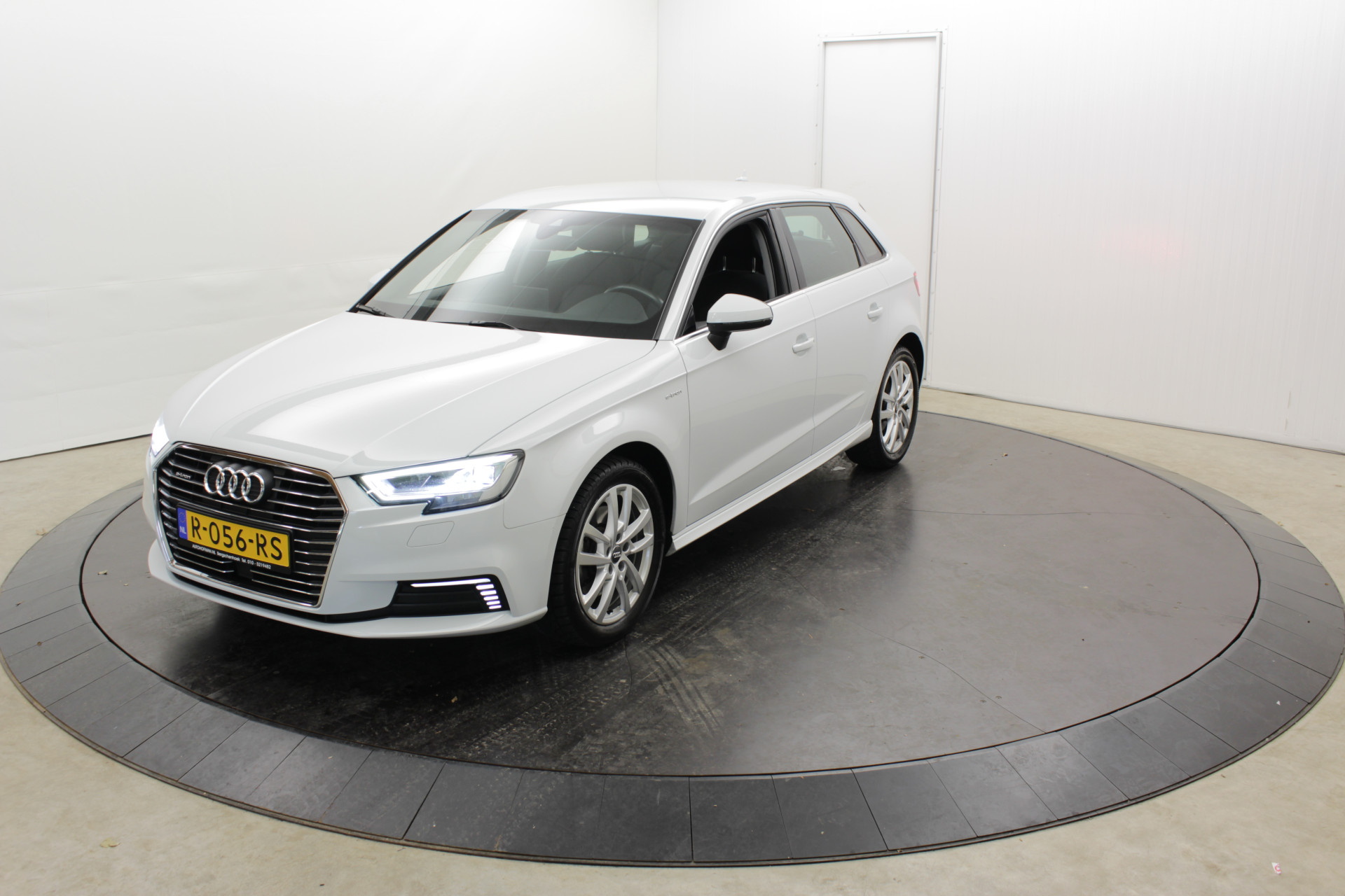 Audi A3 204pk Plug-in Pro Line plus Cruise contr PDC Navi Stoelv. Keyles Clima