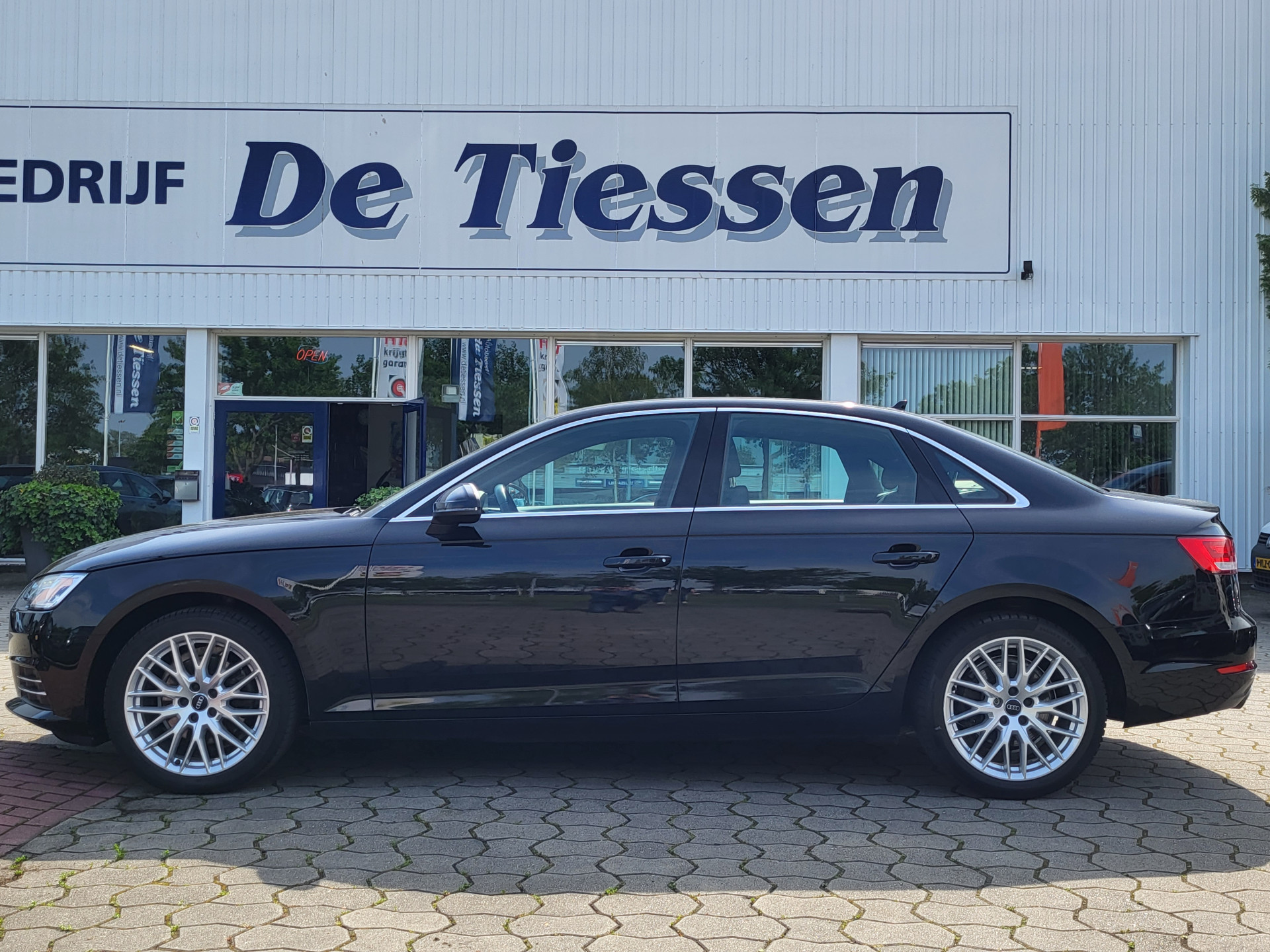 Audi A4 Limousine 2.0 TFSI 191PK S-tronic Ultra Sport Pro Line, Rijklaar met beurt & garantie!