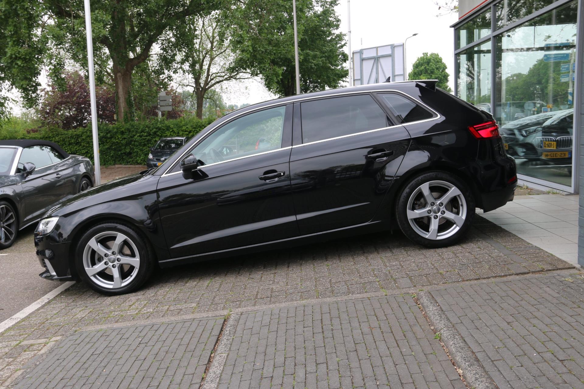 Audi A3 Sportback 1.5 TFSI CoD Sport Lease Edition NIEUW MODEL!