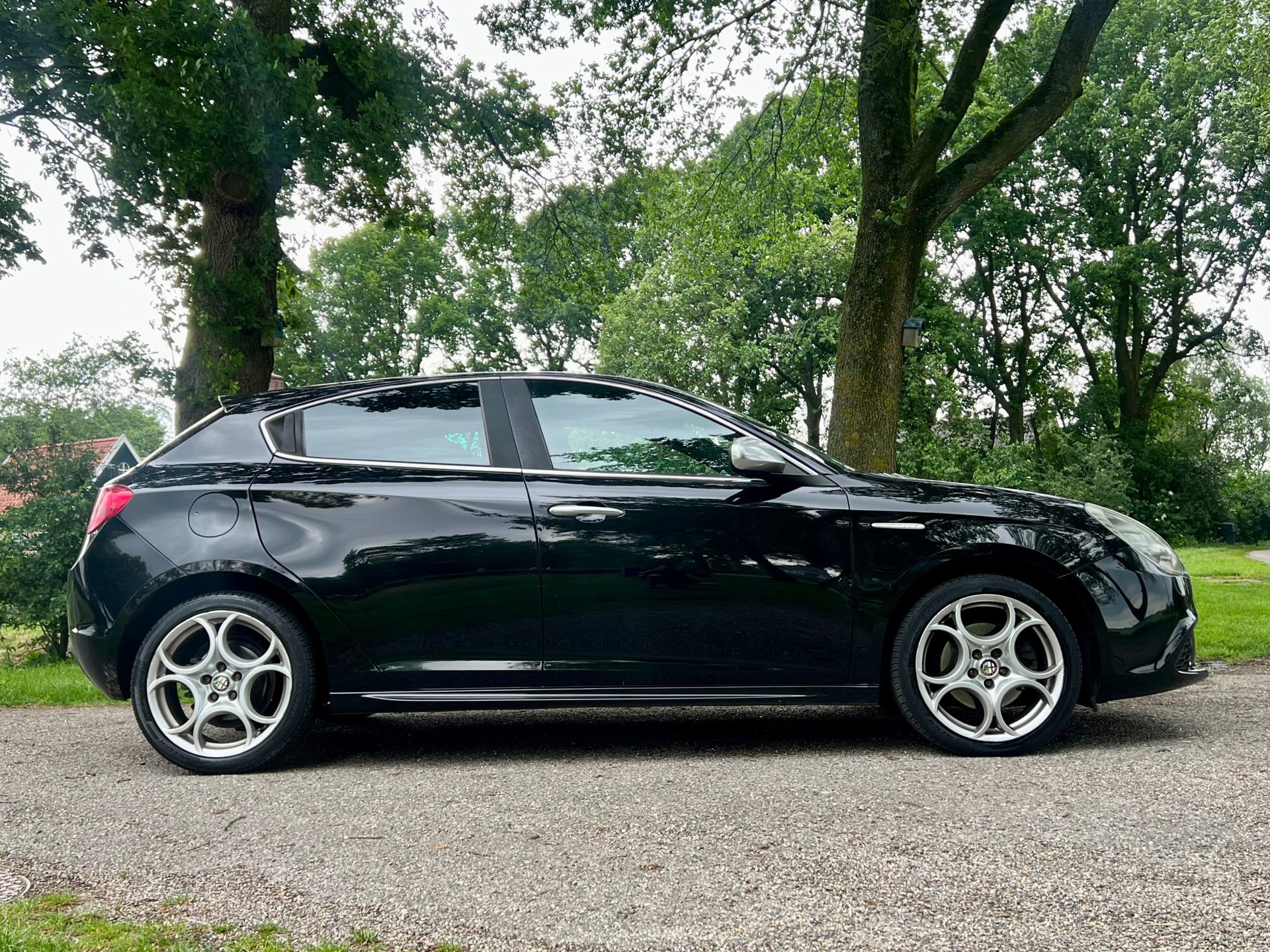 Alfa Romeo Giulietta 1.4 T Distinctive | Airco + Cruise + Lederbekleding |