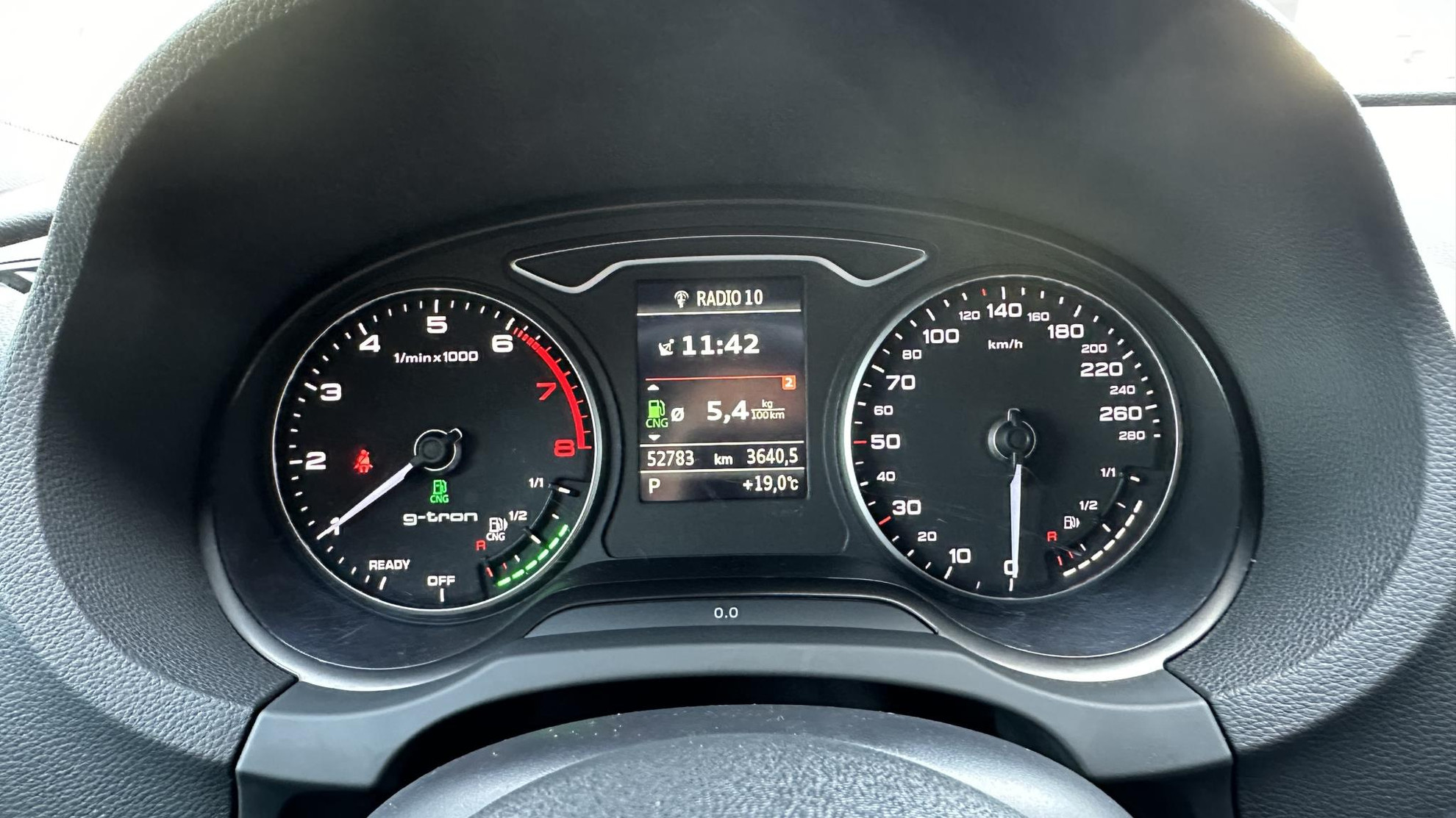 Audi A3 Sportback 30 g-tron Pro Line Automaat, Leder