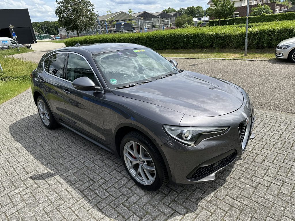 Alfa Romeo Stelvio 2.0 T AWD 280PK First Edition | 1ste Eig. | Navi | Camera | Keyl