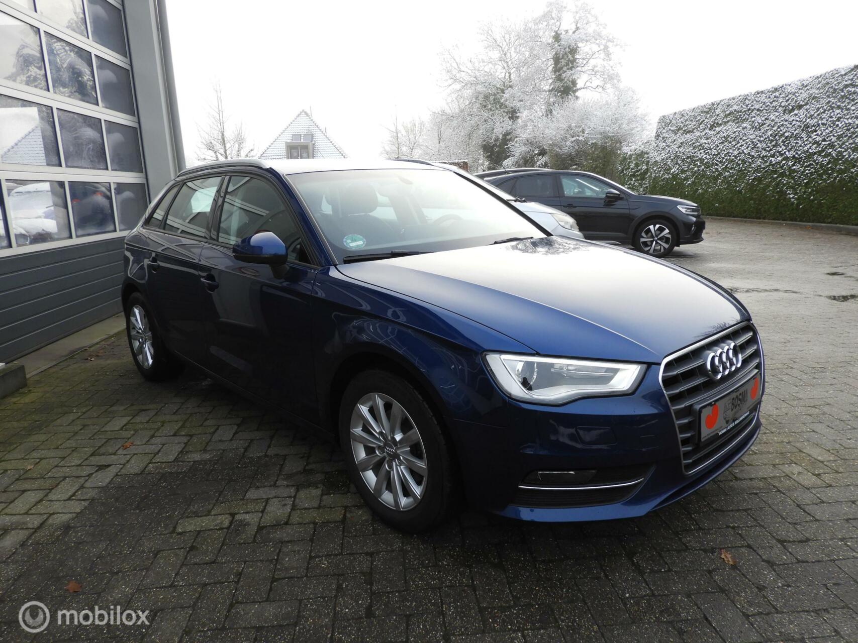 Audi A3 Sportback 1.2 TFSI Xenon ,  5 drs