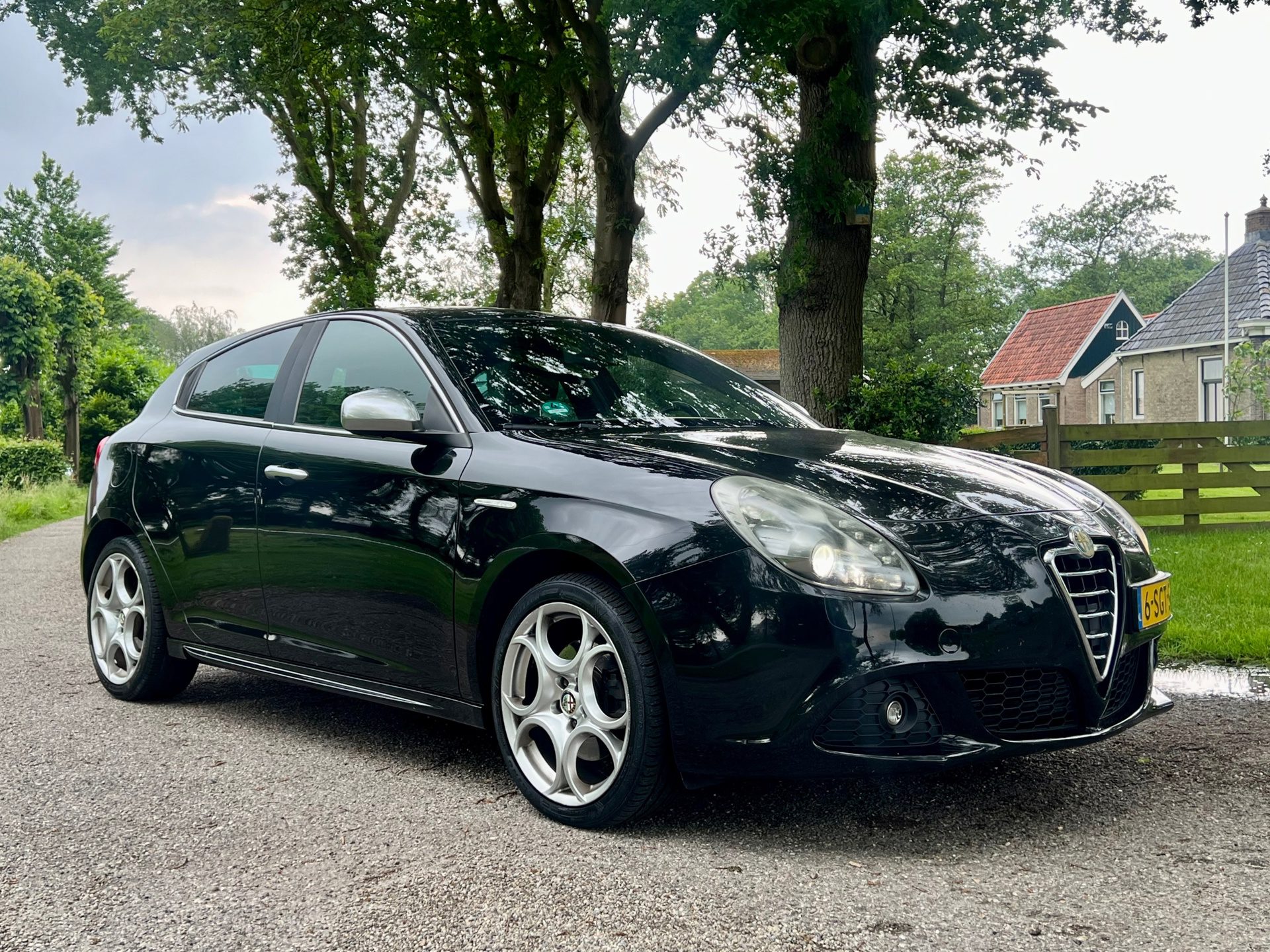 Alfa Romeo Giulietta 1.4 T Distinctive | Airco + Cruise + Lederbekleding |