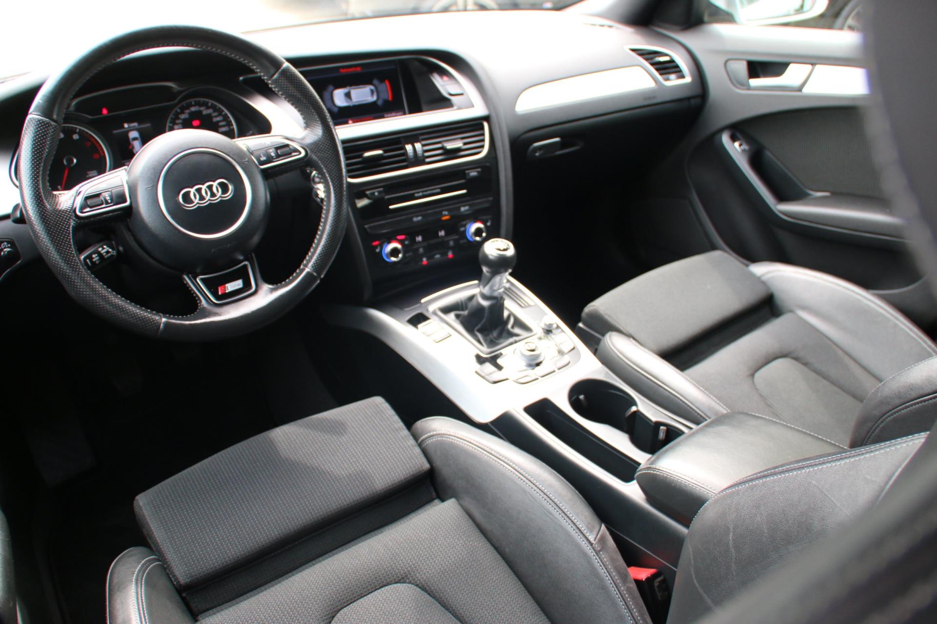 Audi A4 Avant 1.8 TFSI S-LINE