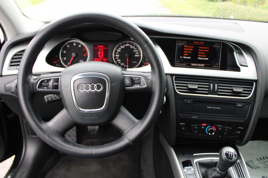 Audi A4 1.8TFSI 160pk Quattro Pro Line ECC/leer/navi/cruise sedan