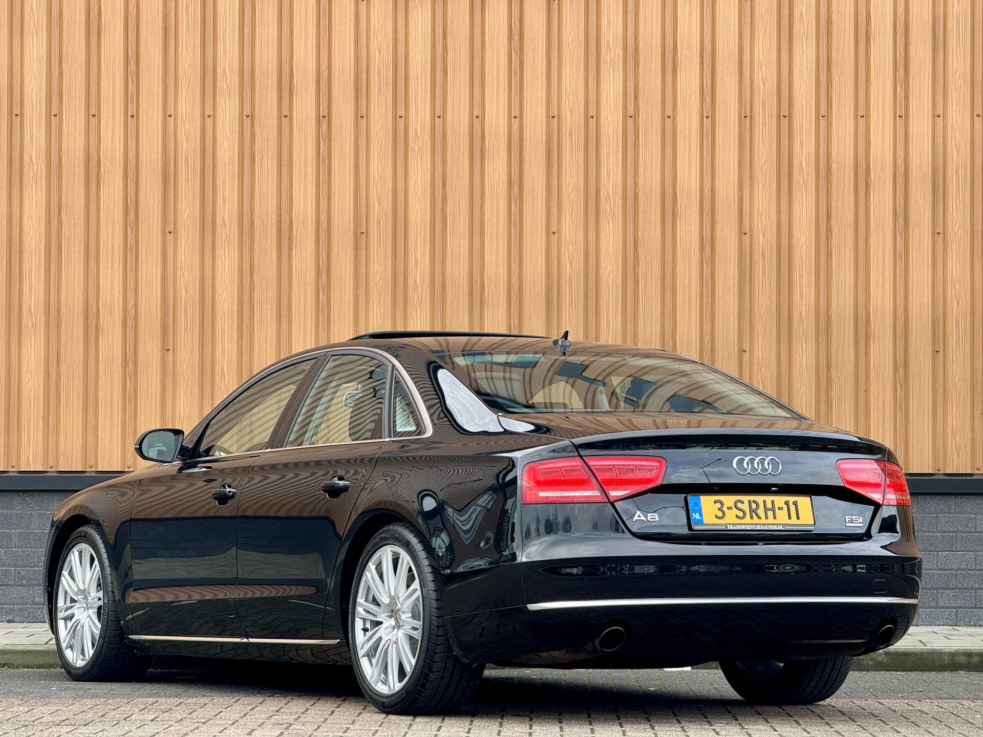 Audi A8 4.2 FSI quattro Pro Line+ | 371 PK! | 8 Cilinder | Softclose | Luchtvering | Nachtzicht | Stoelventilatie | Camera | Standkachel | Massage Stoelen | 20″ Lichtmetaal | Geheugen Stoelen |