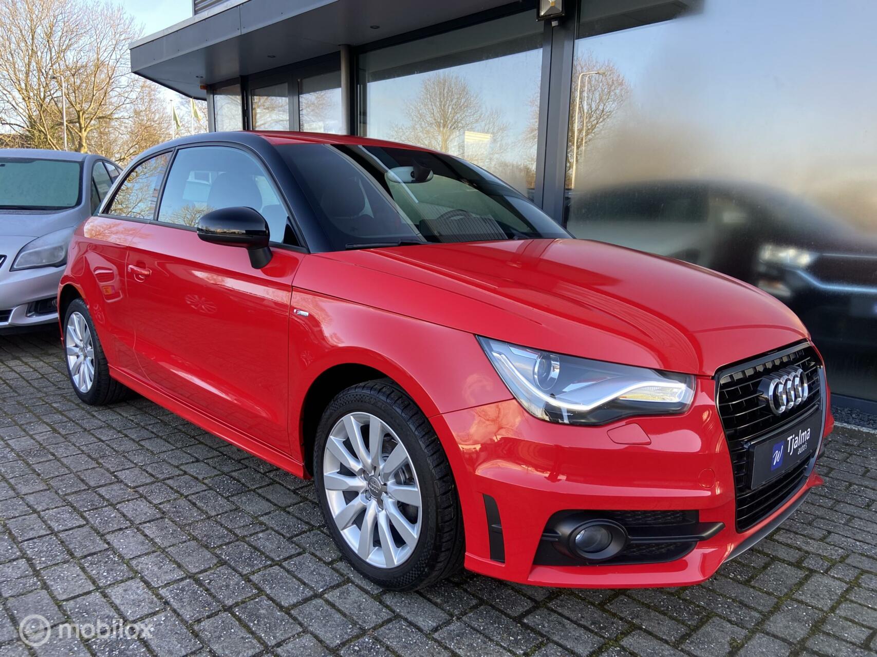 Audi A1  1.2 TFSI Pro Line S Xenon Navi PDC Stuurwiel 17 inch