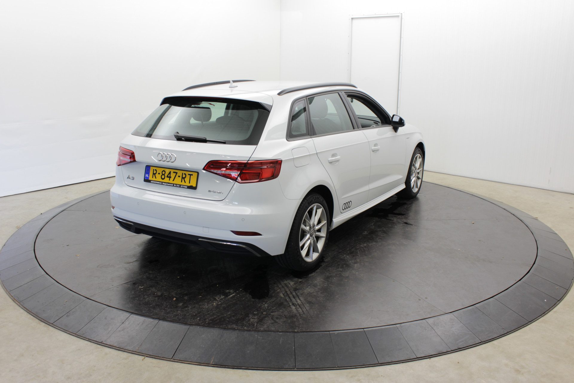 Audi A3 Sportback 1.4 e-tron Sport Virtual Dakrail Keyless PDC v+a Stoelver