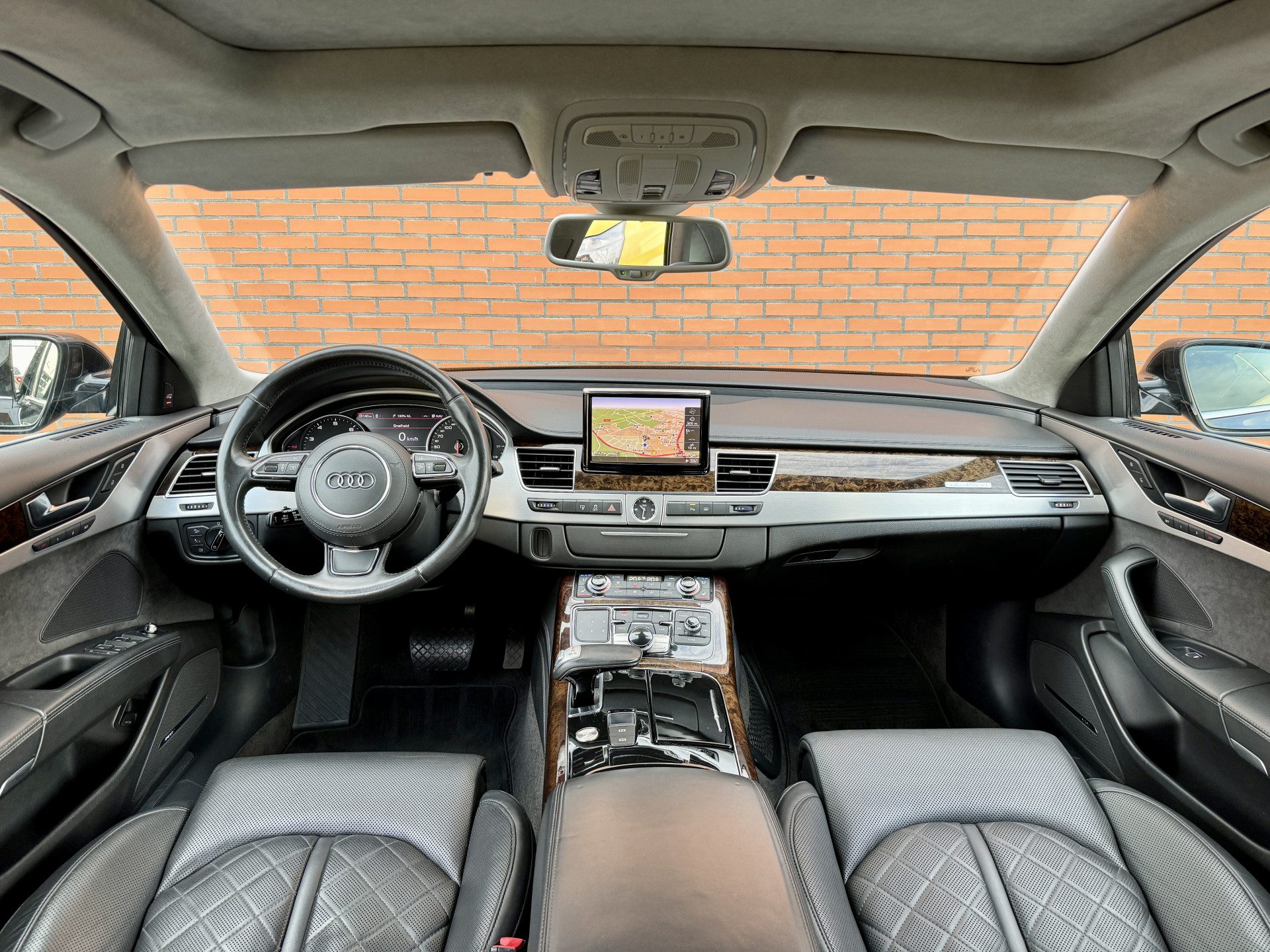 Audi A8 4.2 FSI quattro Pro Line+ | 371 PK! | 8 Cilinder | Softclose | Luchtvering | Nachtzicht | Stoelventilatie | Camera | Standkachel | Massage Stoelen | 20″ Lichtmetaal | Geheugen Stoelen |