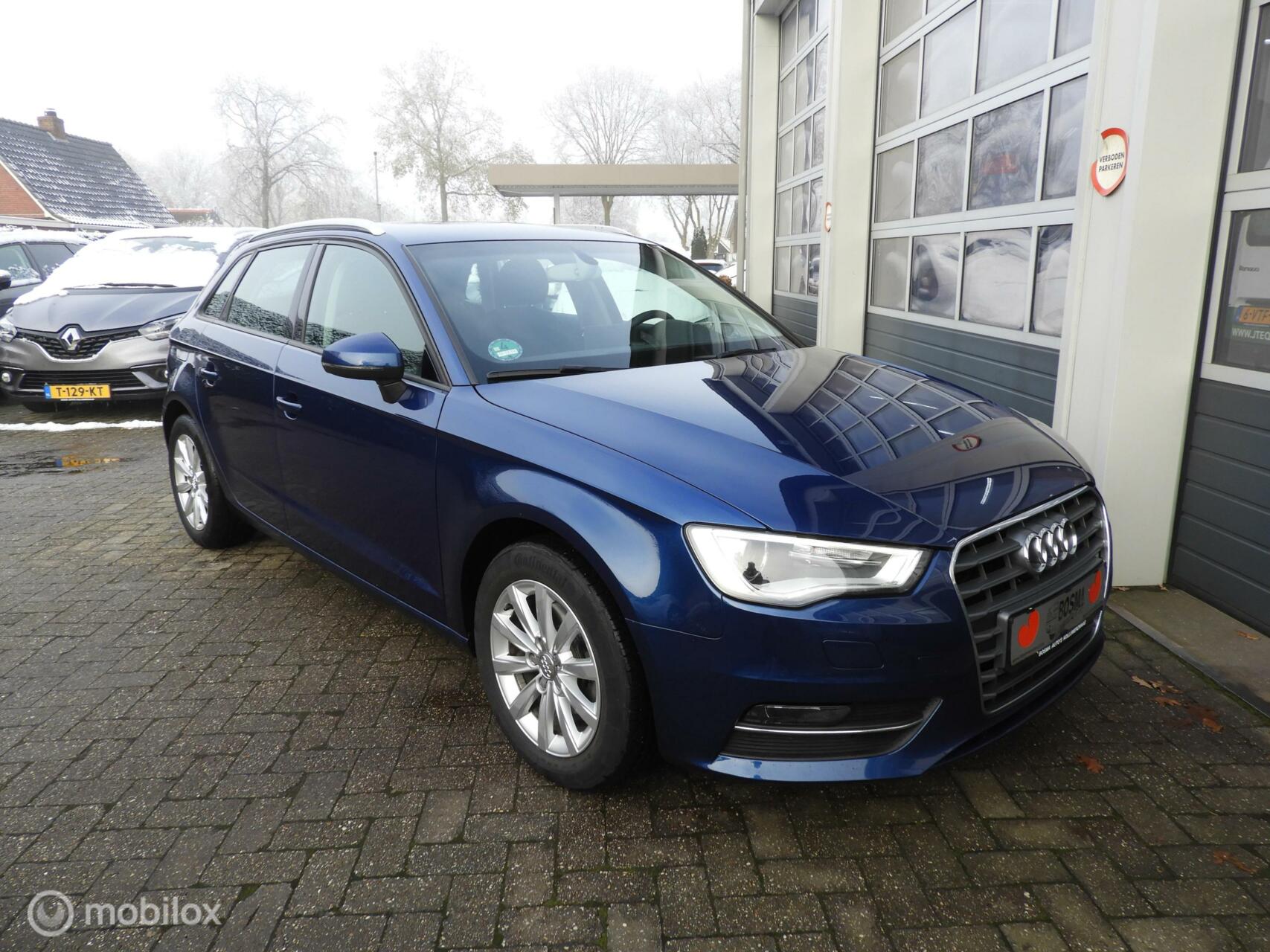 Audi A3 Sportback 1.2 TFSI Xenon ,  5 drs