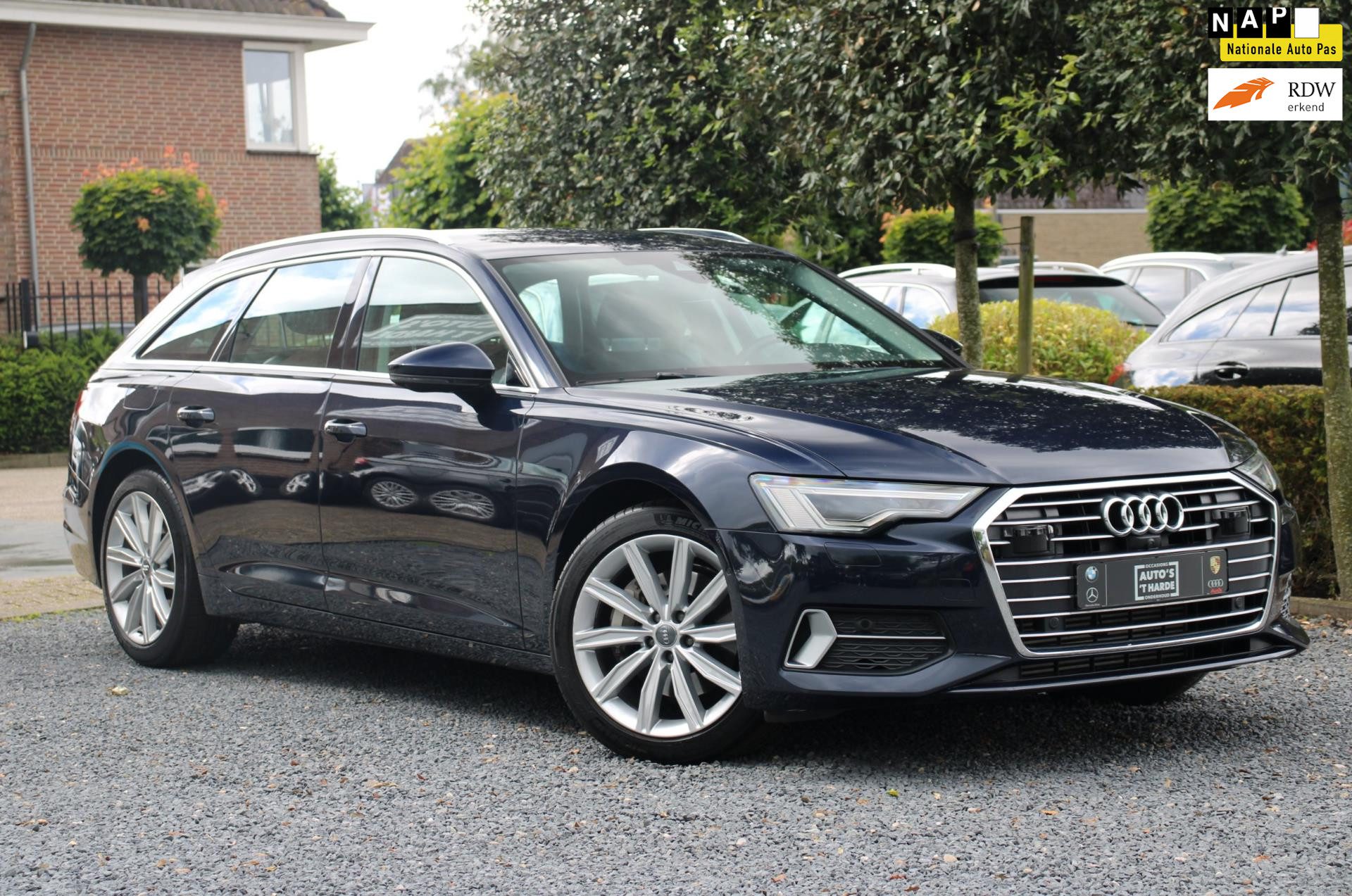 Audi A6 Avant 45 TFSI Business Edition 245 PK Sport Adaptive 360 Camera LED Matrix 19”