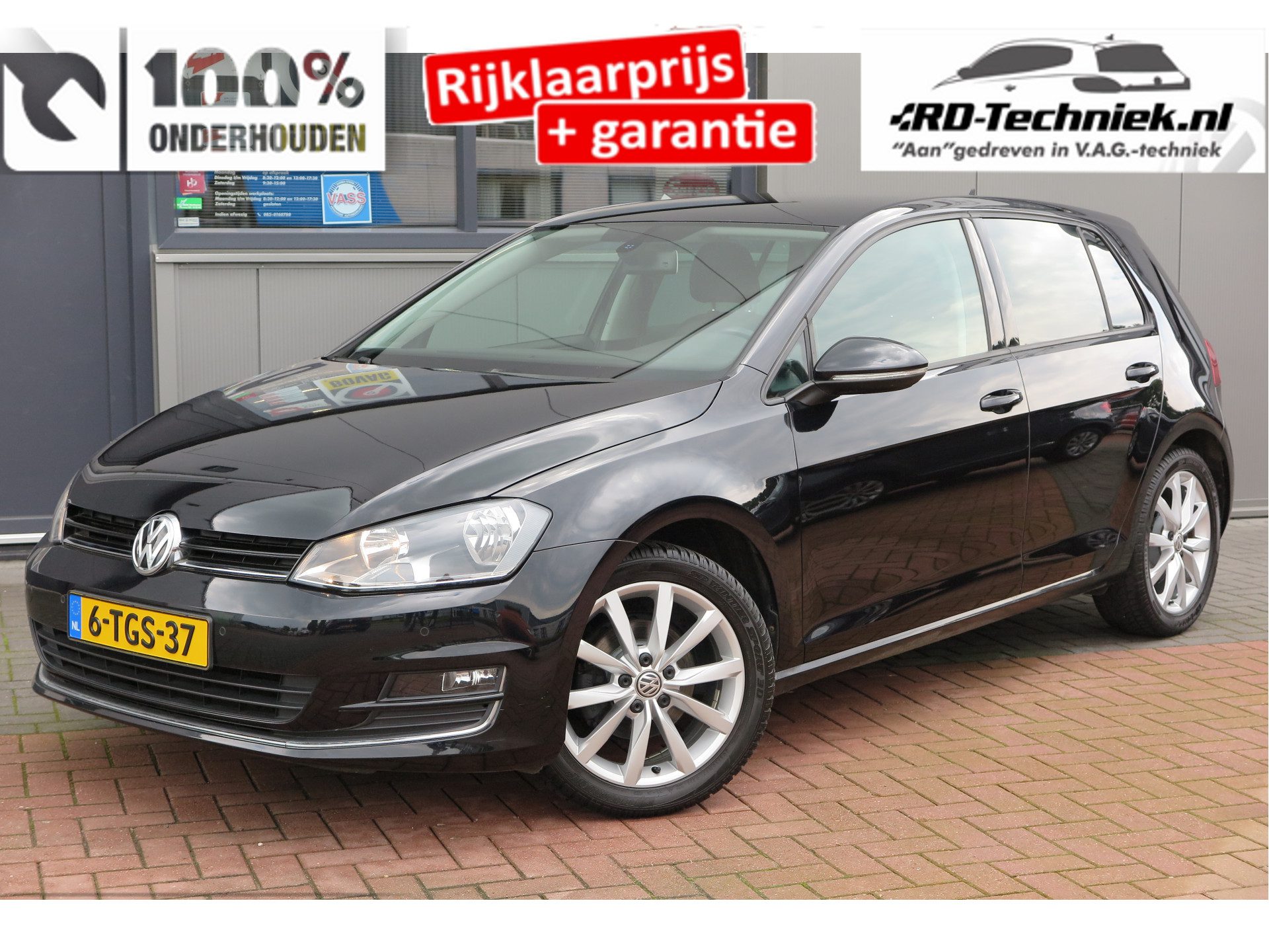 Volkswagen Golf 1.2 TSI 77kw 105pk Highline , Navi , pdc , trekhaak , Airco, Stoelverwarming + massage , Buitenspiegels inklapbaar,. etc