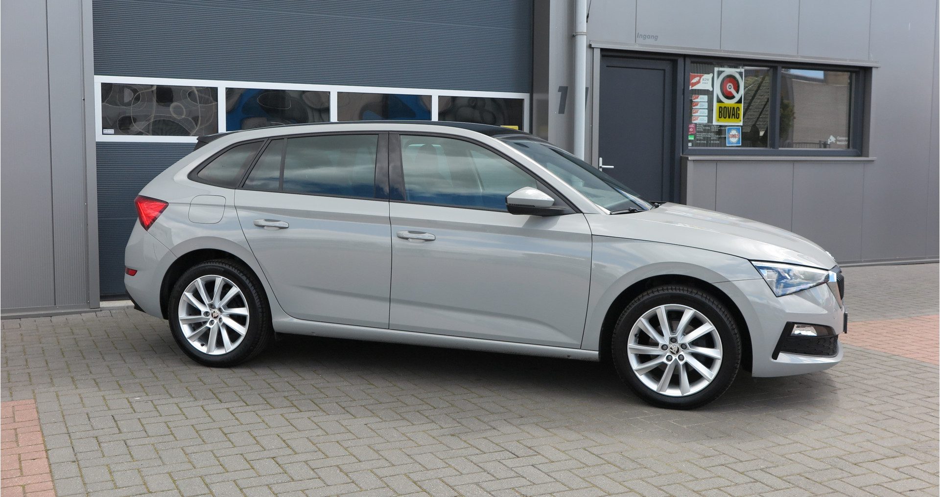 Škoda Scala 1.0 TSI 85KW 116PK DSG Sport Business Panoramadak,Virtual cockpit, Carplay, Adaptive cruise, Lane asist , LMV, Trekhaak (zwenkbaar)