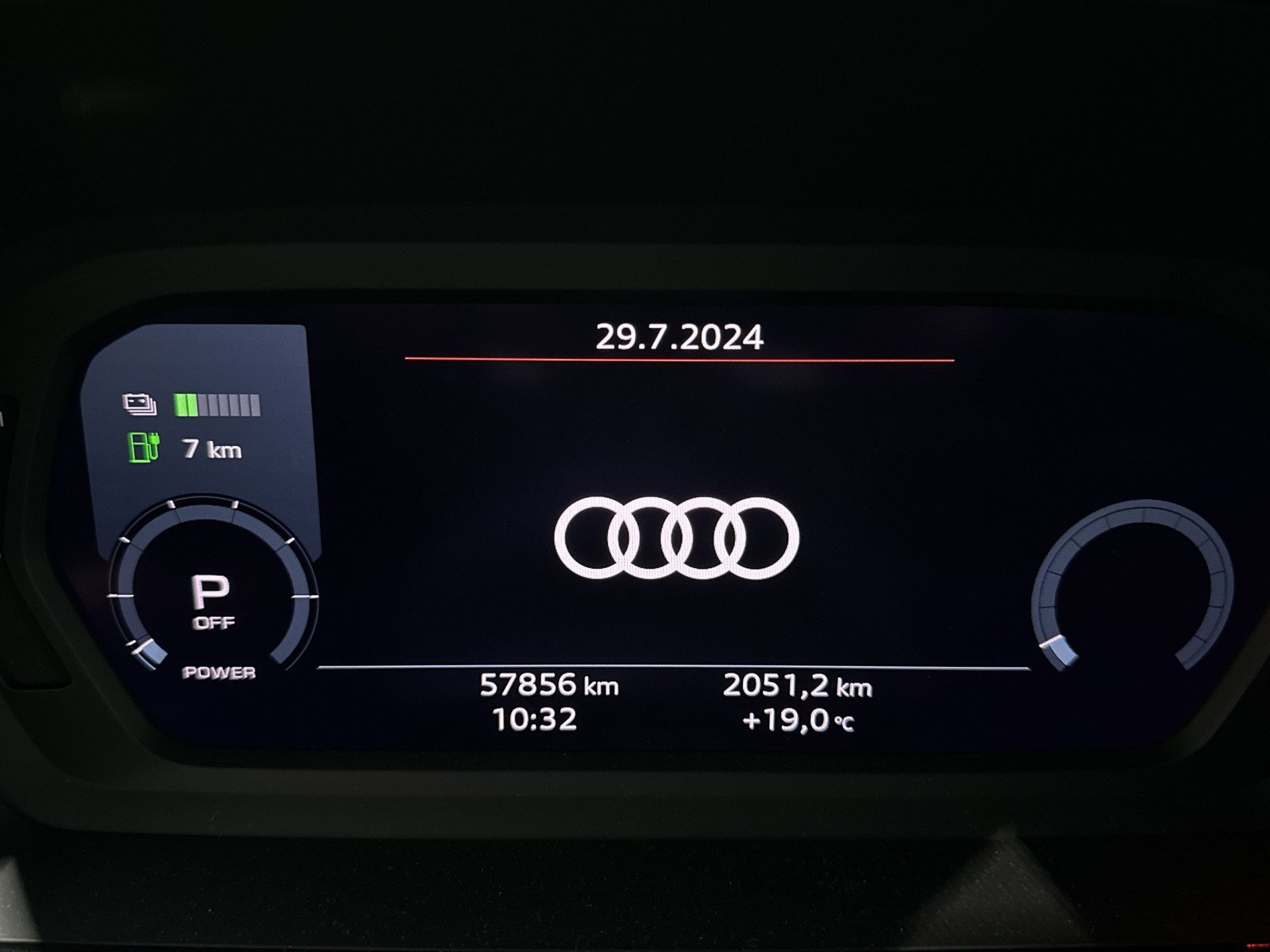 Audi A3 Sportback 40 TFSI e Business edition | Parkeerassistent met sensoren voor en achter |