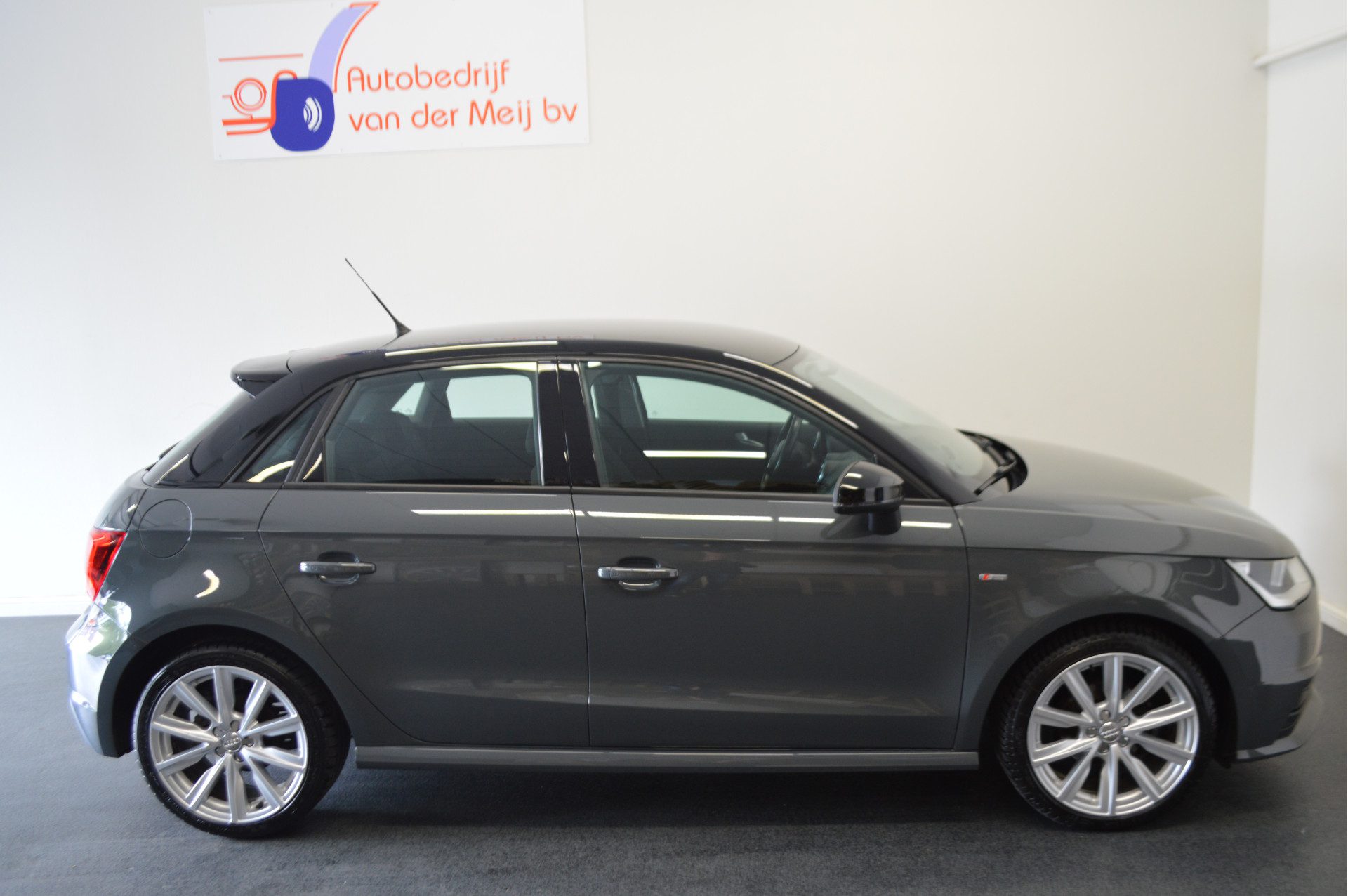 Audi A1 Sportback 1.0 TFSI Adrenalin S-Line , A KLEP SPOILER , LMV17 , AIRCO , CR CONTR , MISTL V ,