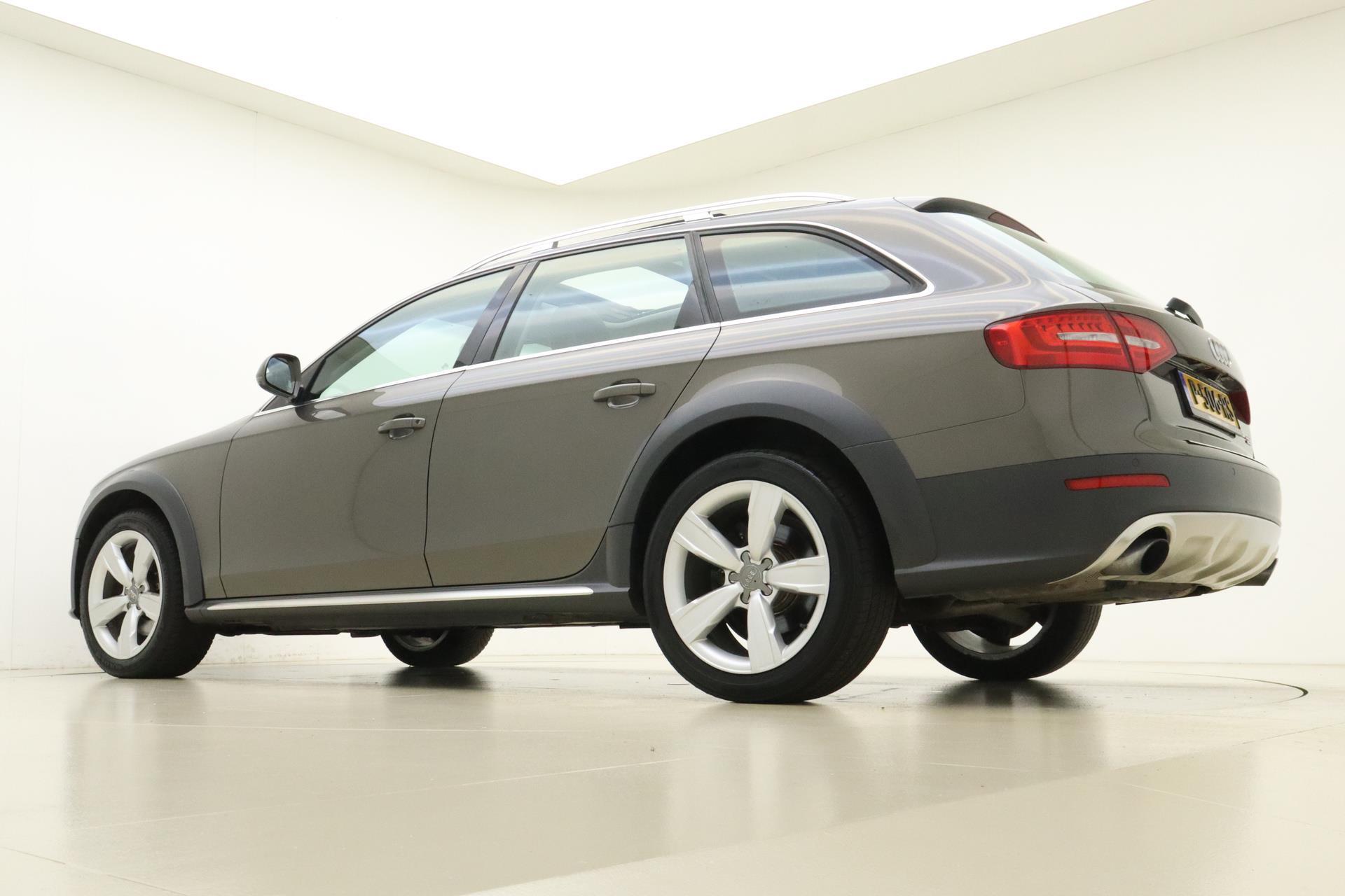 Audi A4 allroad quattro 2.0 TFSI Pro Line Automaat | Opendak | Leder | Elek. Achterklep | Camera | Navigatie