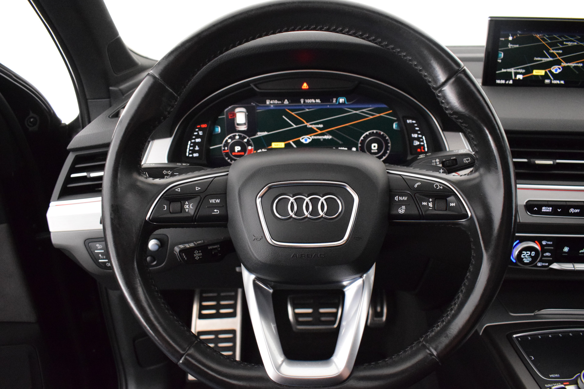 Audi SQ7 4.0 TDI 435pk Grijs Kenteken Trekhaak Camera Memory Bose Virtual Cockpit Head-Up Panoramadak Navigatie