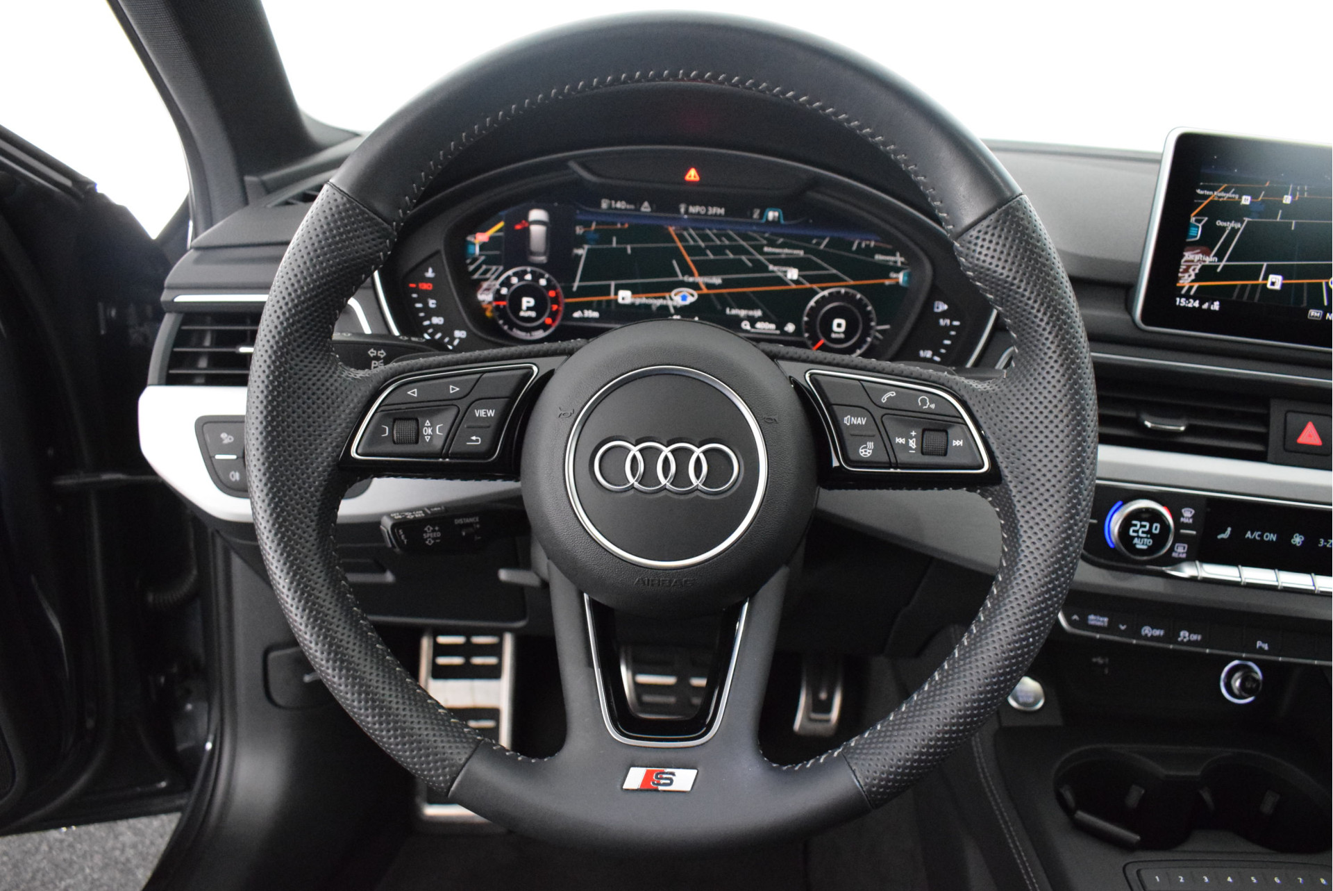 Audi A4 Avant 40 TFSI 190pk S-Tronic S-Line Sport ACC Virtual Cockpit Camera Leder Led Navigatie