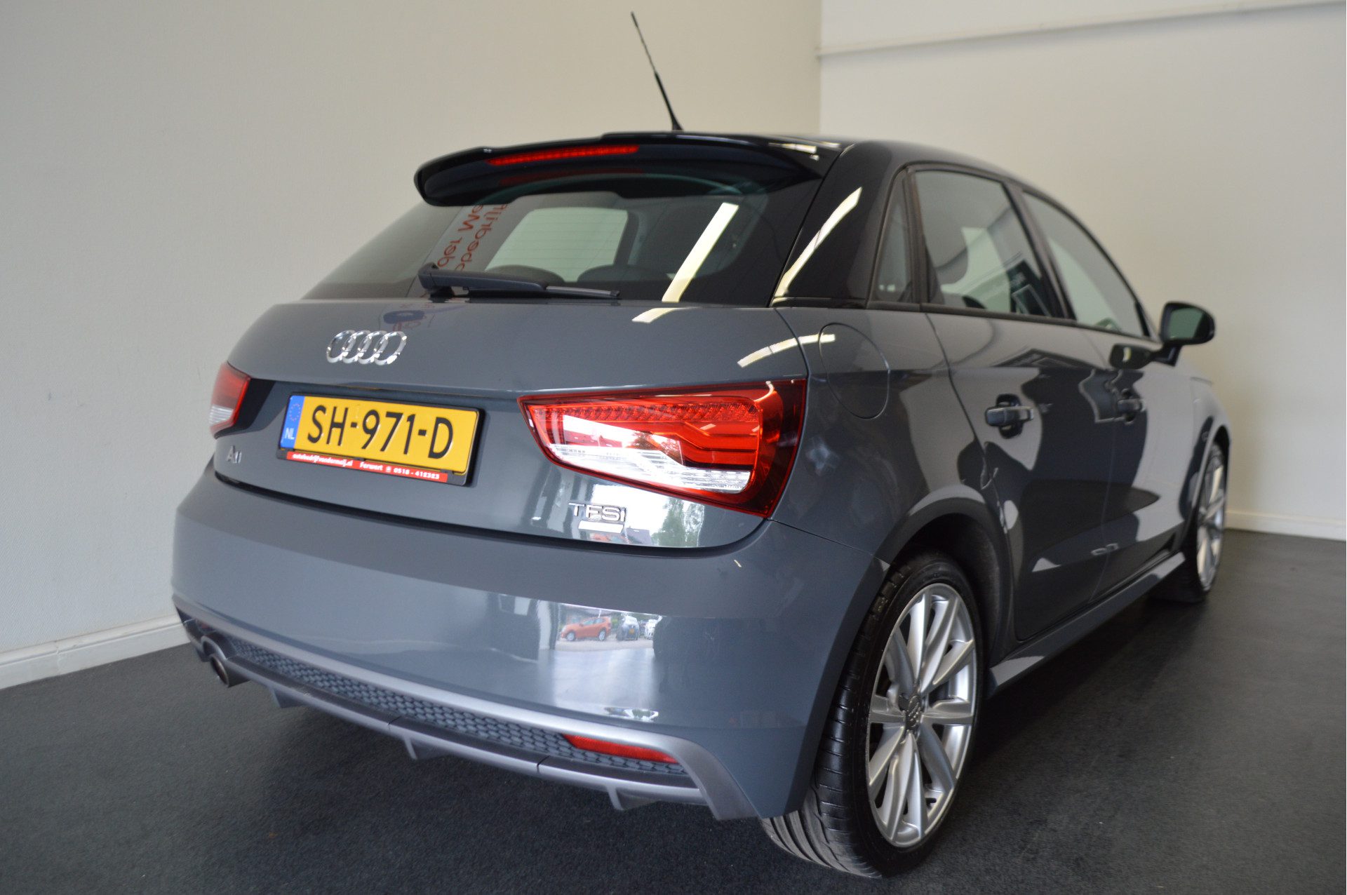 Audi A1 Sportback 1.0 TFSI Adrenalin S-Line , A KLEP SPOILER , LMV17 , AIRCO , CR CONTR , MISTL V ,