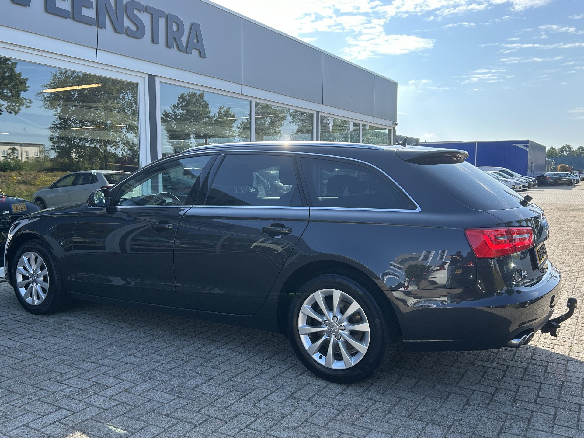 Audi A6 Avant 2.0 TDI Business Edition PDC / Trekhaak / Cruise / Airco / Navi