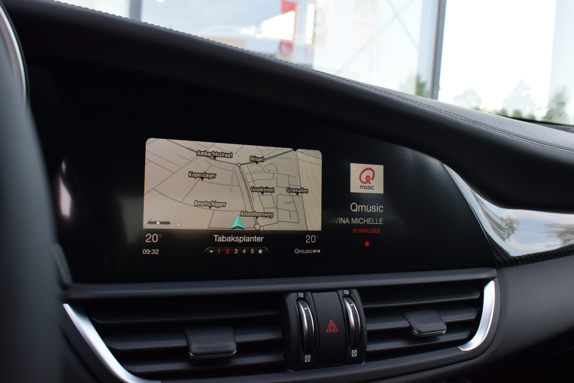 Alfa Romeo Giulia 2.0 T AWD Veloce Carbon | Apple CarPlay | H/K | Stoelverw. | Adapt Cruise