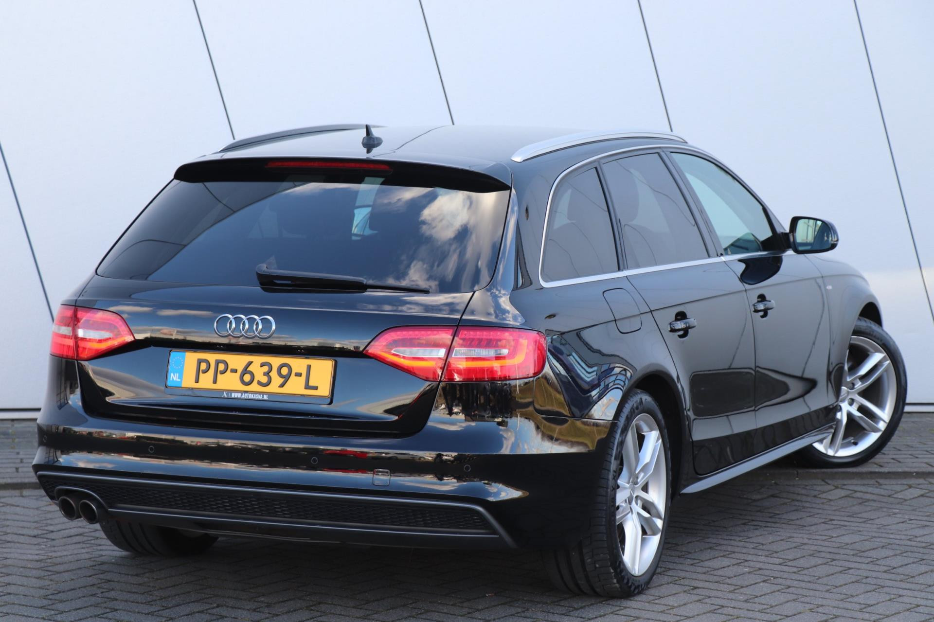 Audi A4 Avant 2.0 TDI S-Line – B&O SOUND – NAVI – AUT – VOL!