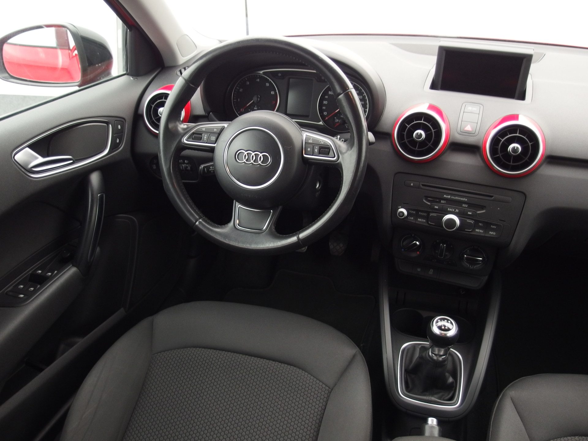 Audi A1 Sportback 1.2 TFSI Admired S-LINE / AIRCO / NAVI / BLUETOOTH / CRUISE / 5PERS / ELEK RAMEN / NL-AUTO