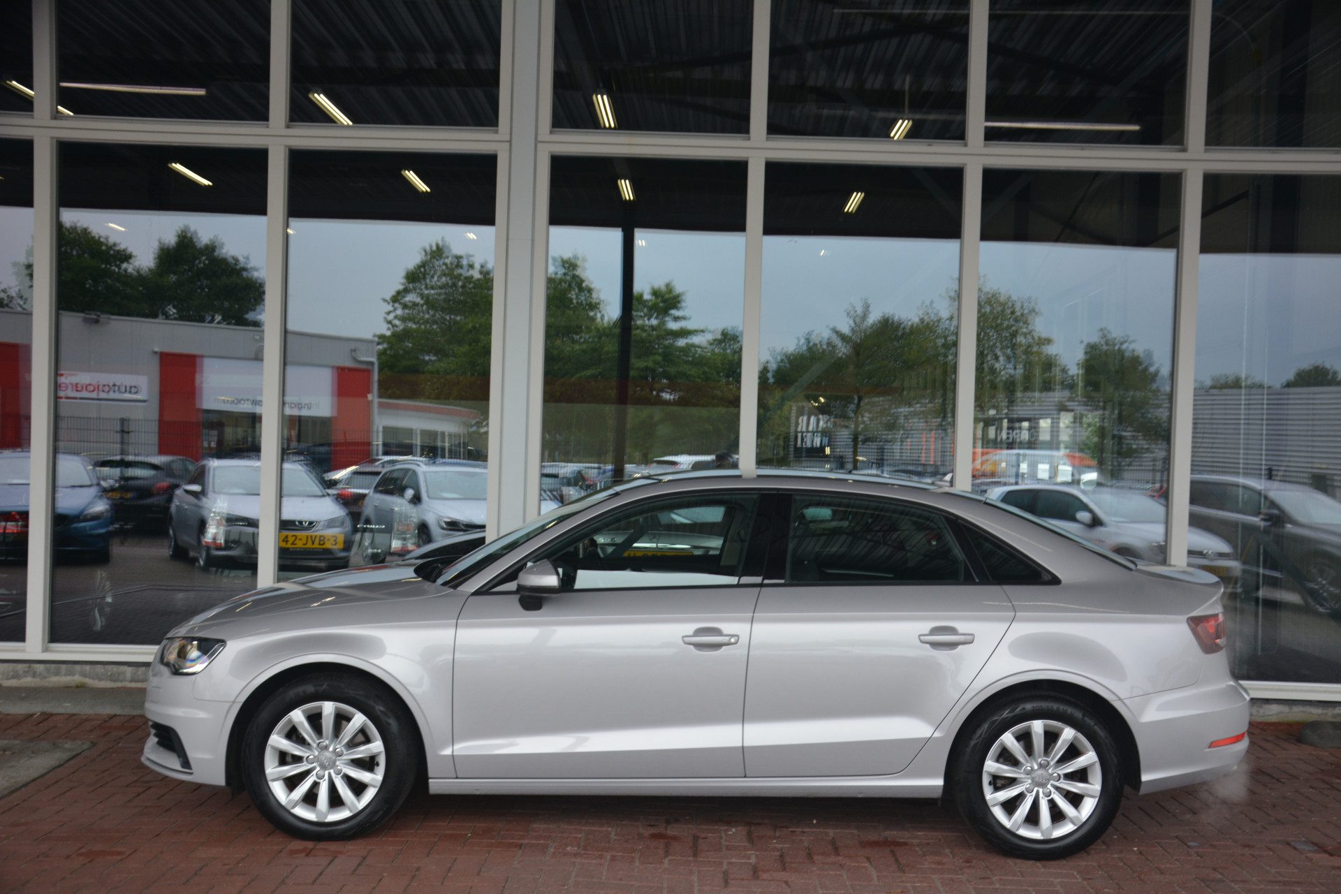 Audi A3 Limousine 1.4 TFSI CoD Attraction Pro Line | Automaat | Navigatie | Cruise-control | Airco | NL auto!! |