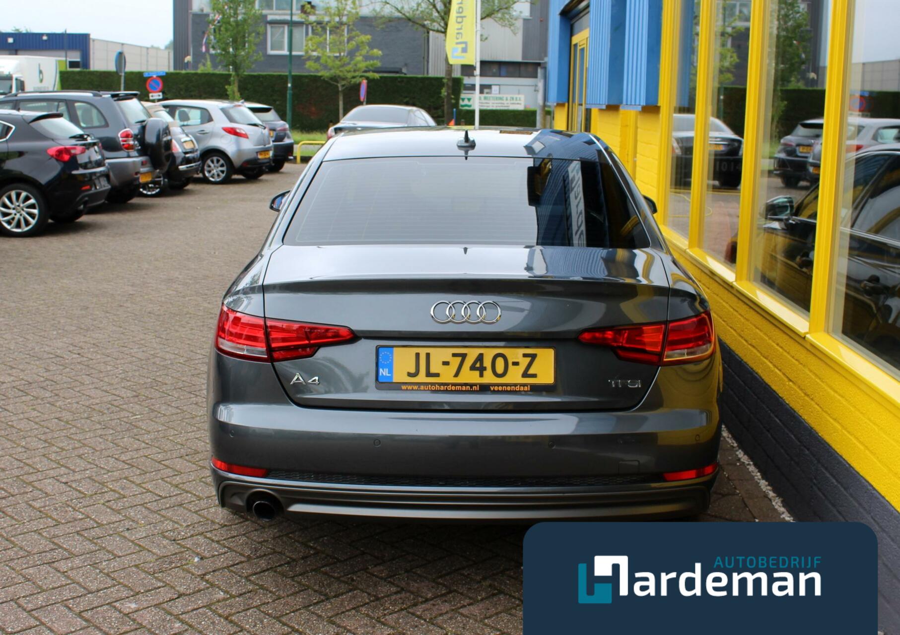 Audi A4 Limousine 1.4 TFSI Sport S line Navi