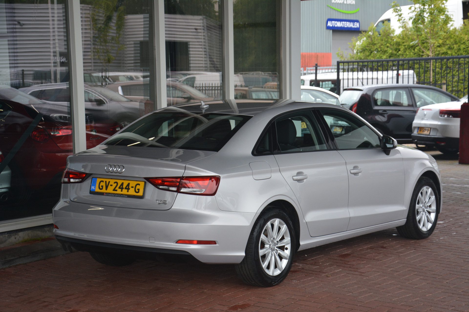 Audi A3 Limousine 1.4 TFSI CoD Attraction Pro Line | Automaat | Navigatie | Cruise-control | Airco | NL auto!! |