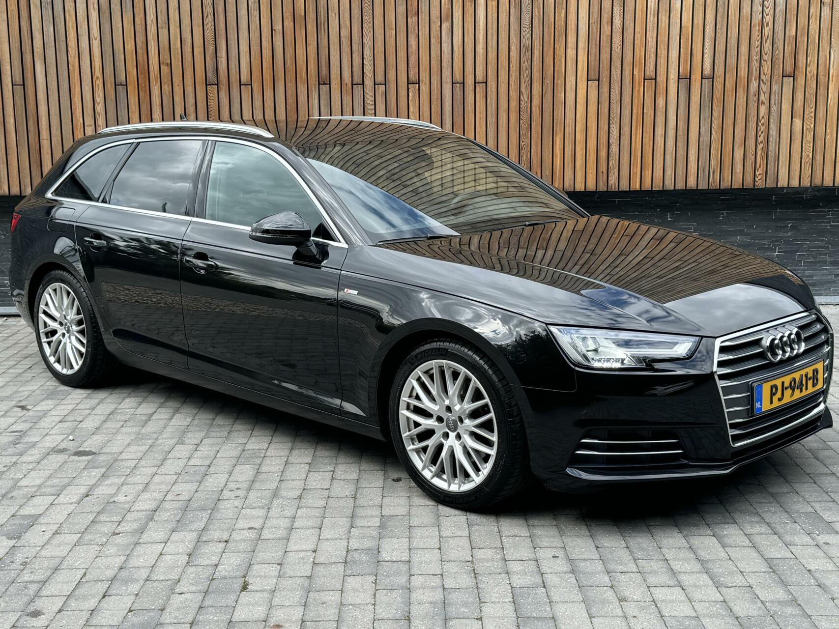 Audi A4 Avant 1.4 TFSI Sport S line | Automaat | LED | Navigatie MMI+ | Stoelverwarming | Parkeersensoren voor en achter | Keyless | Privacy glass