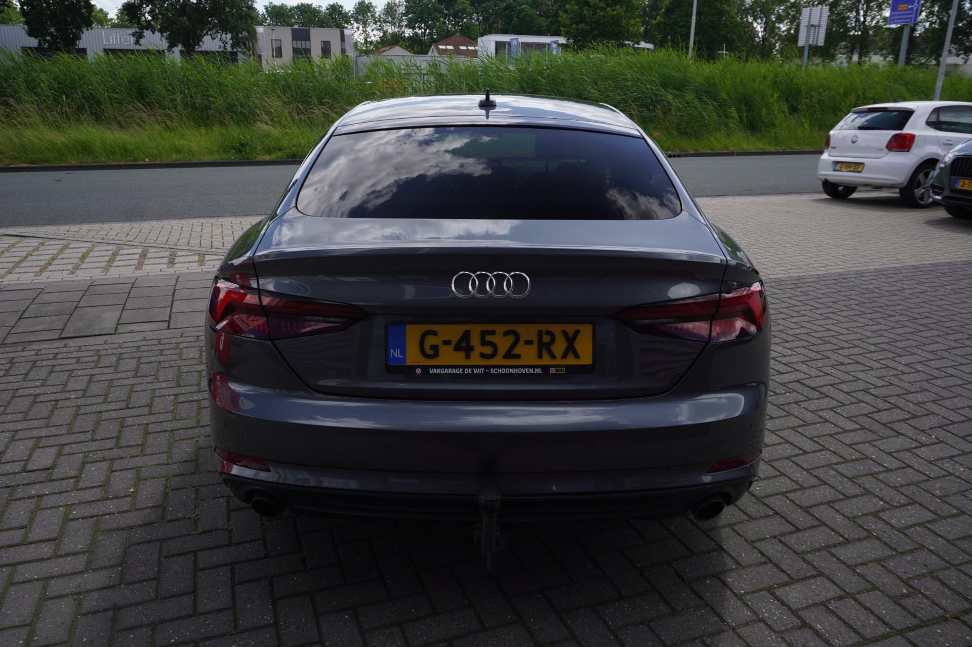 Audi A5 Sportback 35 TFSI Sport S-line black edition / Navi / Airco