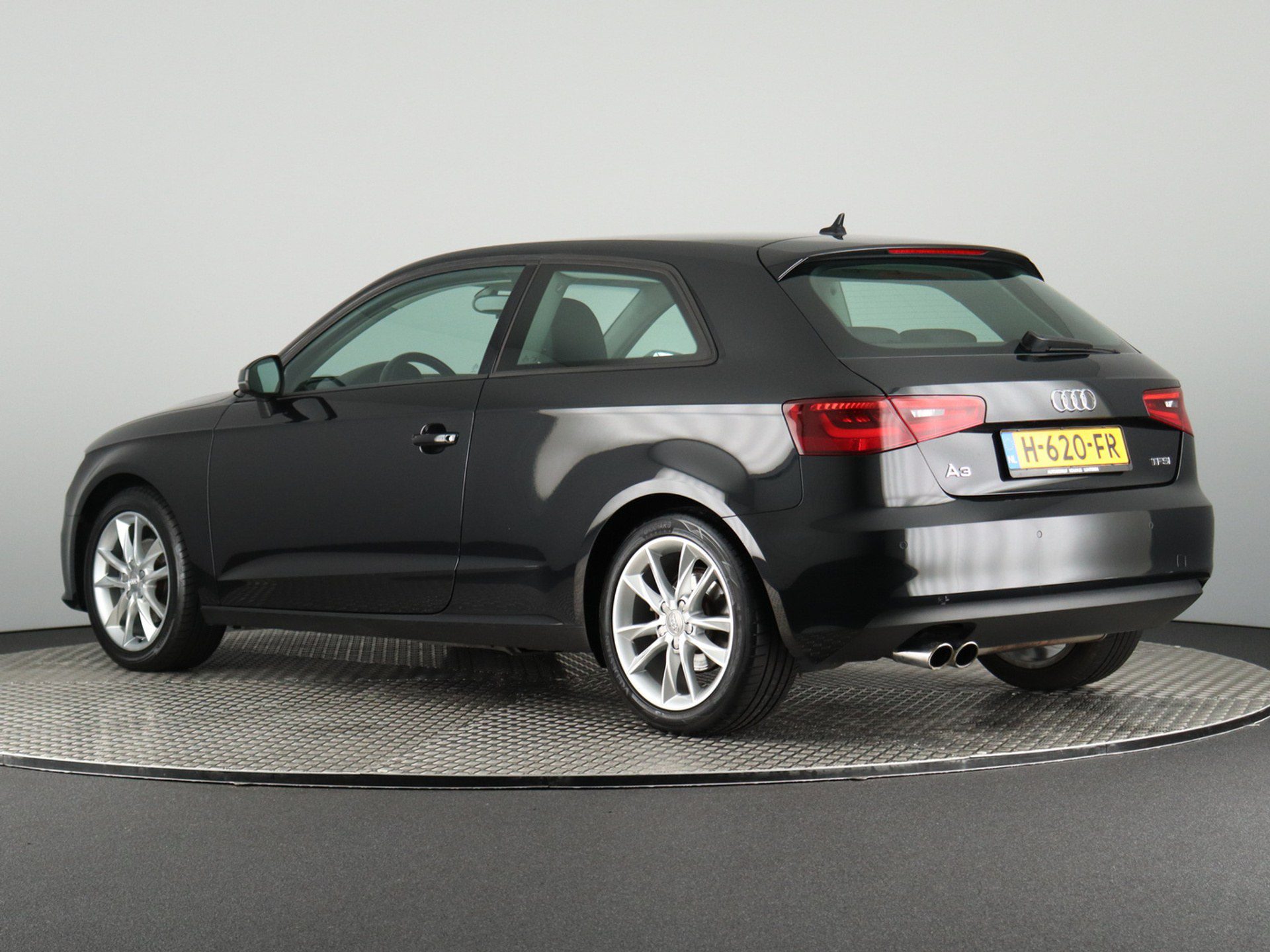 Audi A3 1.4 TFSI Attraction (Climate / Led / PDC / 17 Inch / Sportstoelen / Xenon)