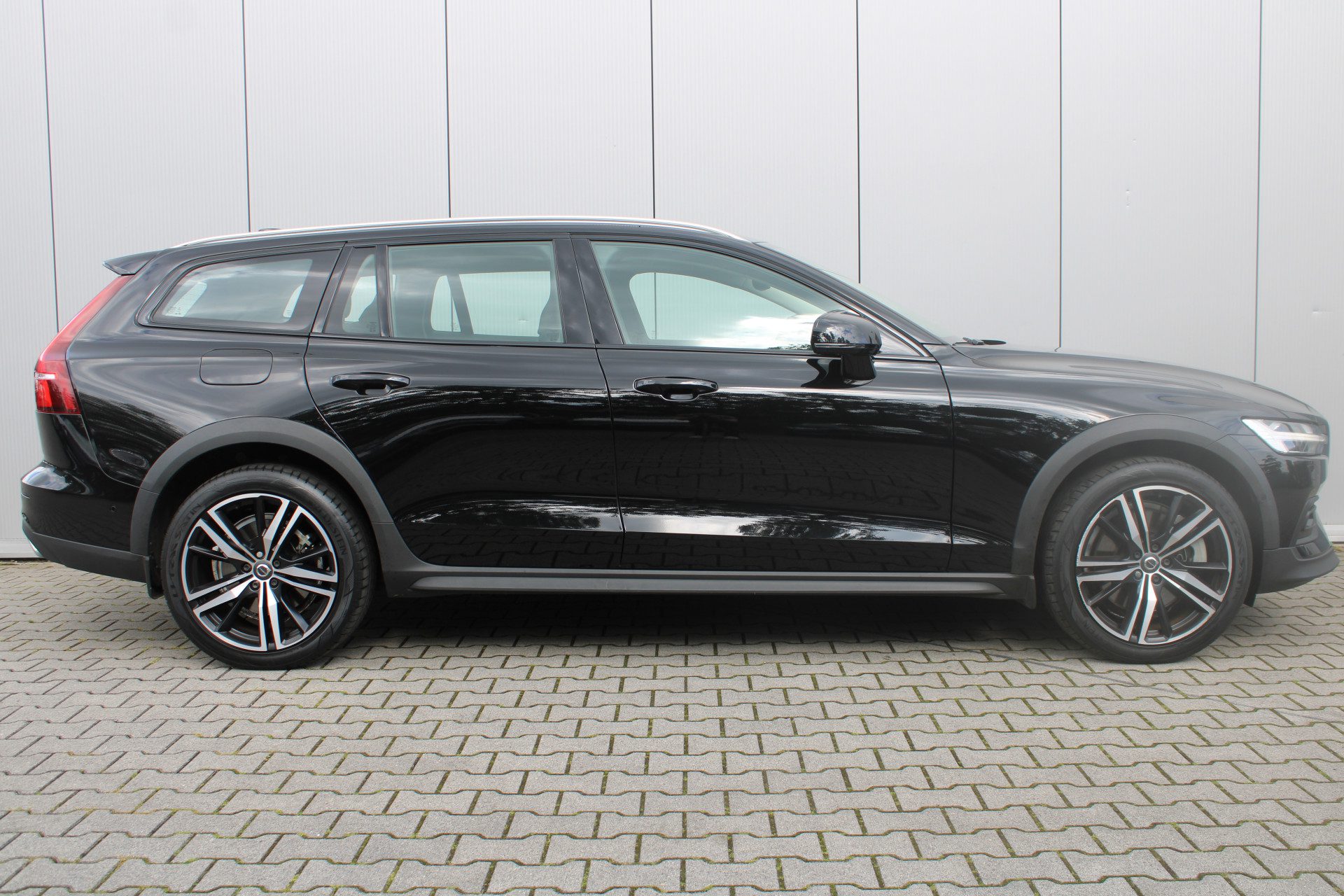 Audi A6 Limousine 1.8 TFSI 190pk S-Tronic ultra 2x S-Line Black Edition Trekhaak Schuifdak Camera Navigatie