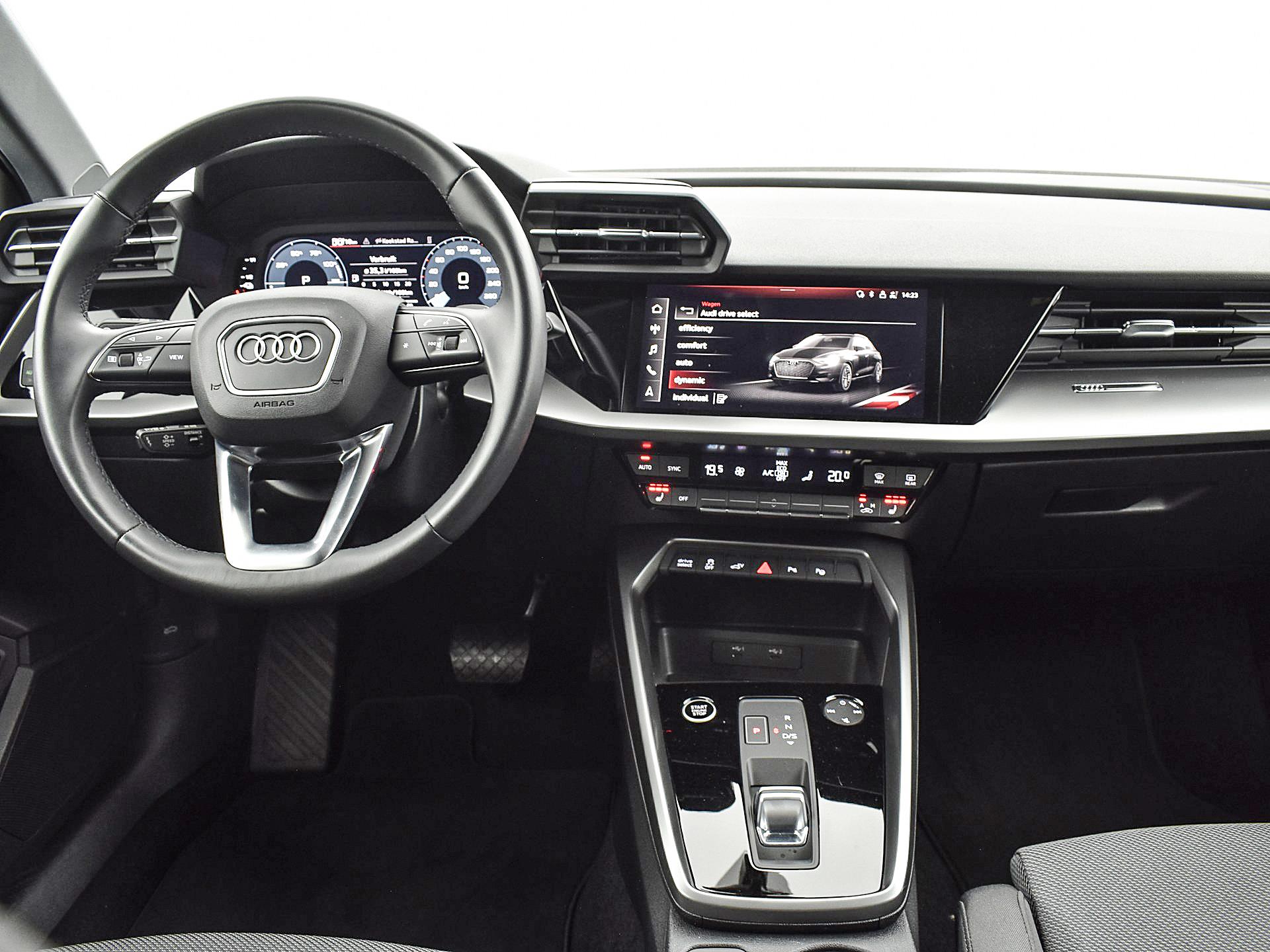 Audi A3 Sportback 45 TFSI e 245PK S-Tronic S edition Competition | Apple Car Play | Virtual Cockpit | Camera | ACC | Trekhaak | PDC |  Stoelverwarming | Garantie t/m 29-05-2026 of 120.000km