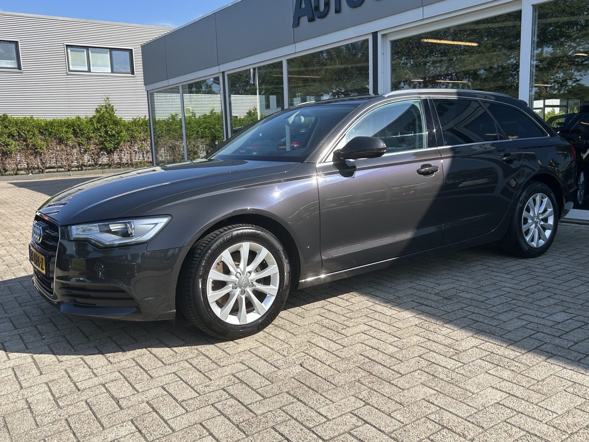 Audi A6 Avant 2.0 TDI Business Edition PDC / Trekhaak / Cruise / Airco / Navi