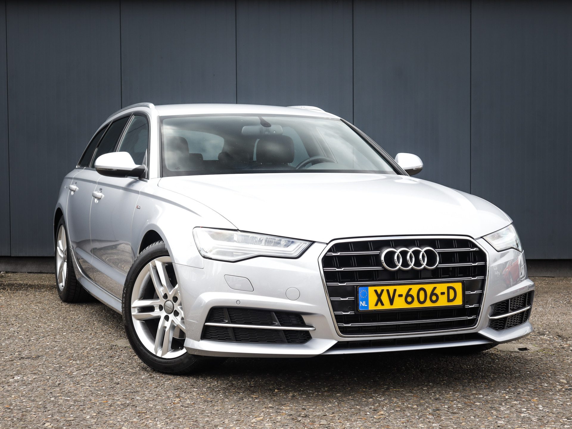 Audi A6 Avant 1.8 TFSI ultra Advance Sport (191 PK) 1e-Eig, Audi-Dealer-Onderh, 12-Mnd-BOVAG, NL-Auto, S-line, Navigatie, , Alarm-Klasse-3, Cruisecontrol, Parkeersensoren-V+A, Elek.-Achterklep, Licht-Zicht-Pakket, Sportstoelen, Lm-Velgen-18Inch, Privacy-Glas