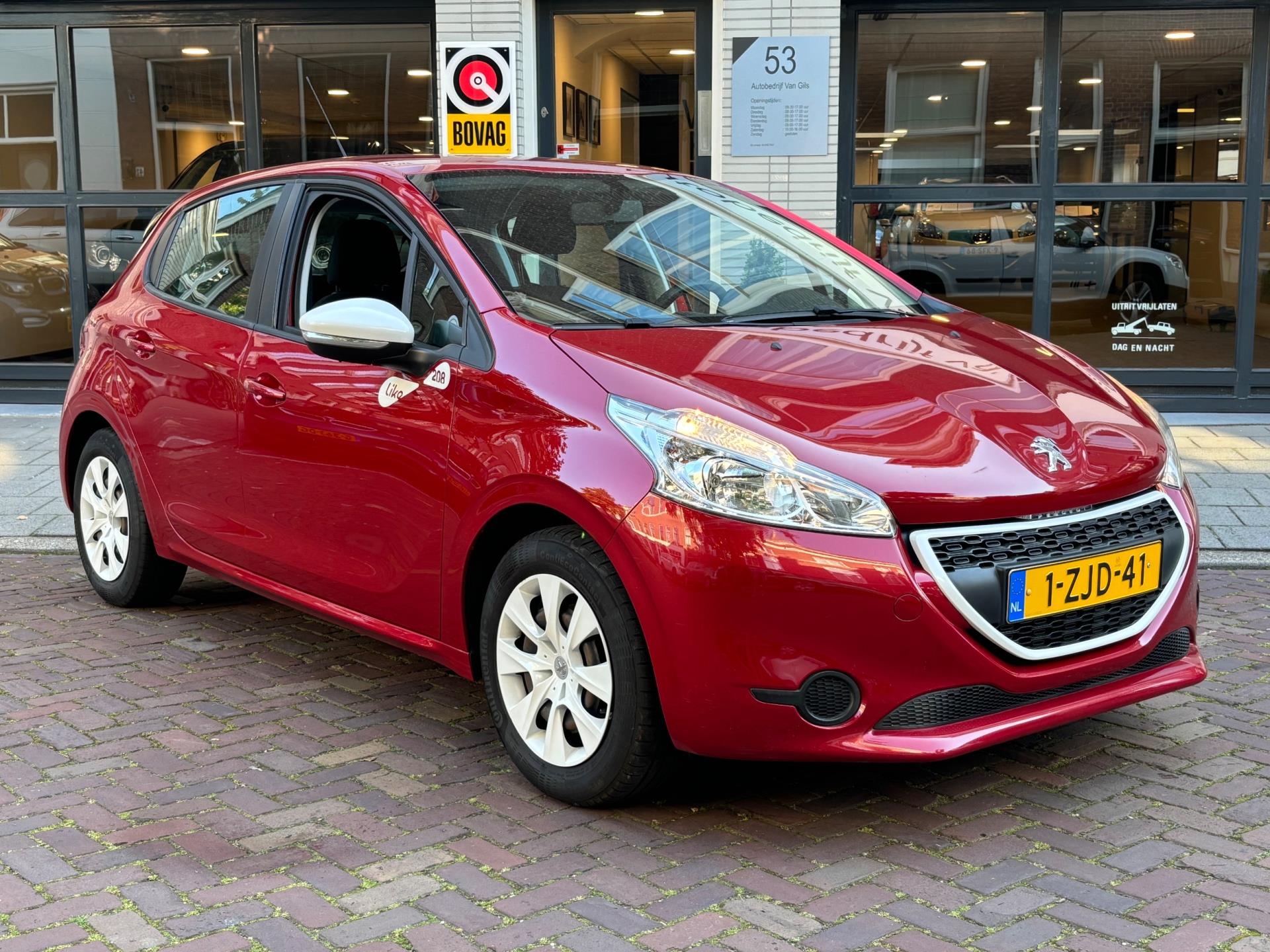 Peugeot 208 1.0 PureTech LIKE | AIRCO | CRUISE CONTROL | NAVIGATIE | BLUETOOTH |