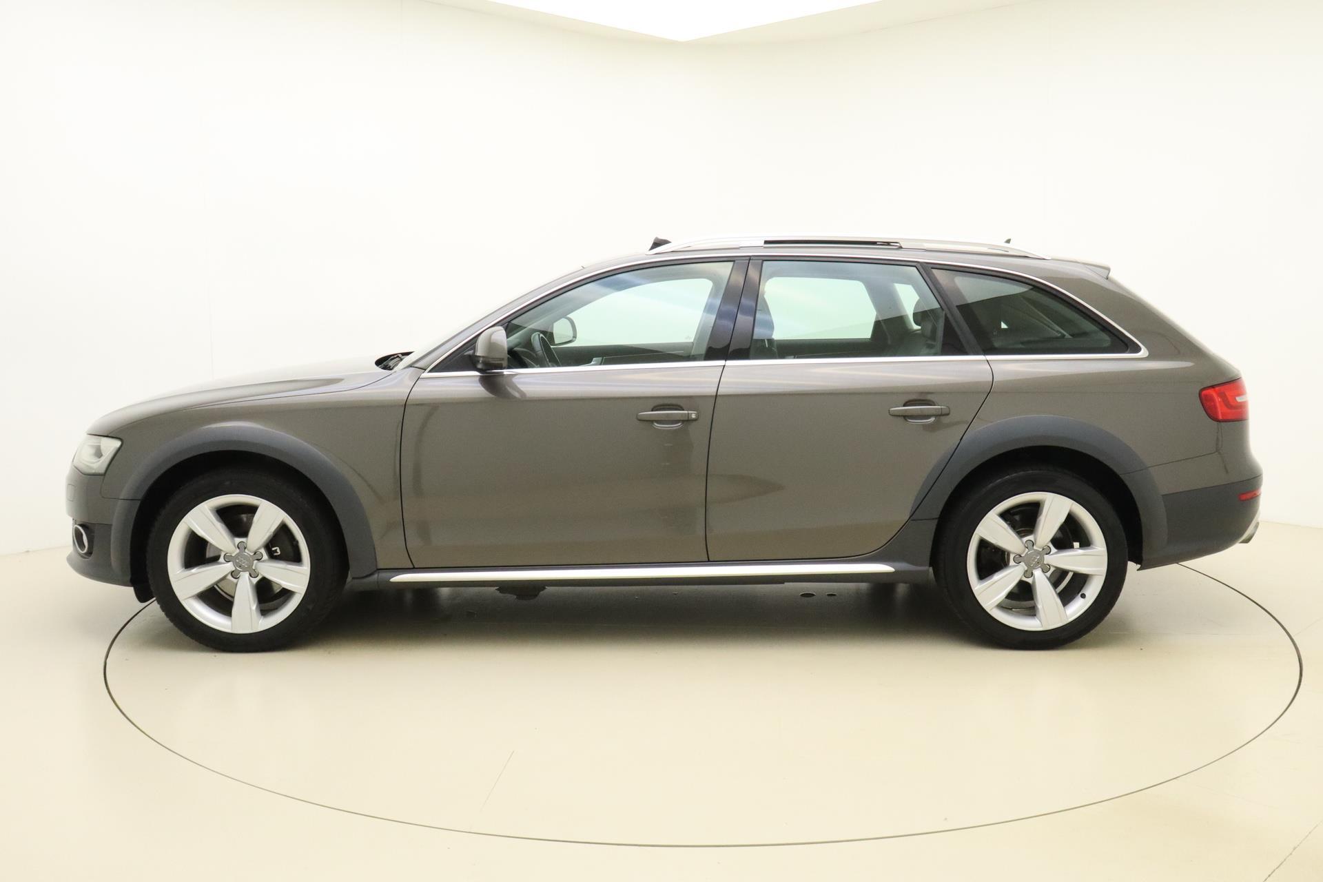 Audi A4 allroad quattro 2.0 TFSI Pro Line Automaat | Opendak | Leder | Elek. Achterklep | Camera | Navigatie