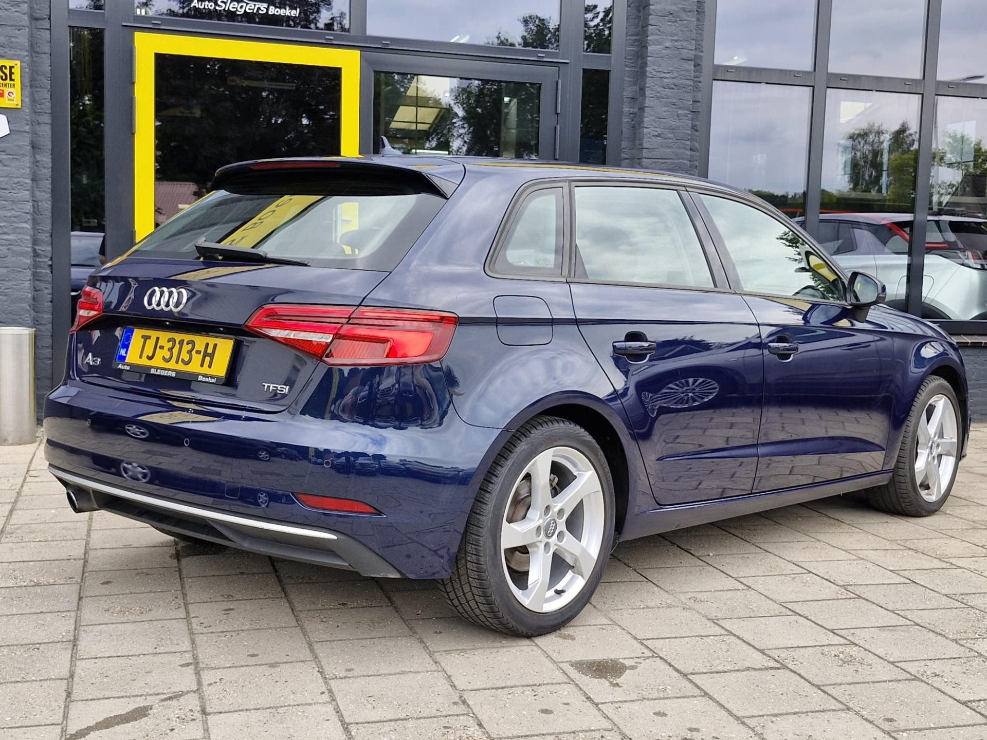 Audi A3 Sportback 1.0 TFSI Sport Lease Edition I 116 PK I Trekhaak I Parkeer Sensoren I Navigatiesysteem I Cruise control