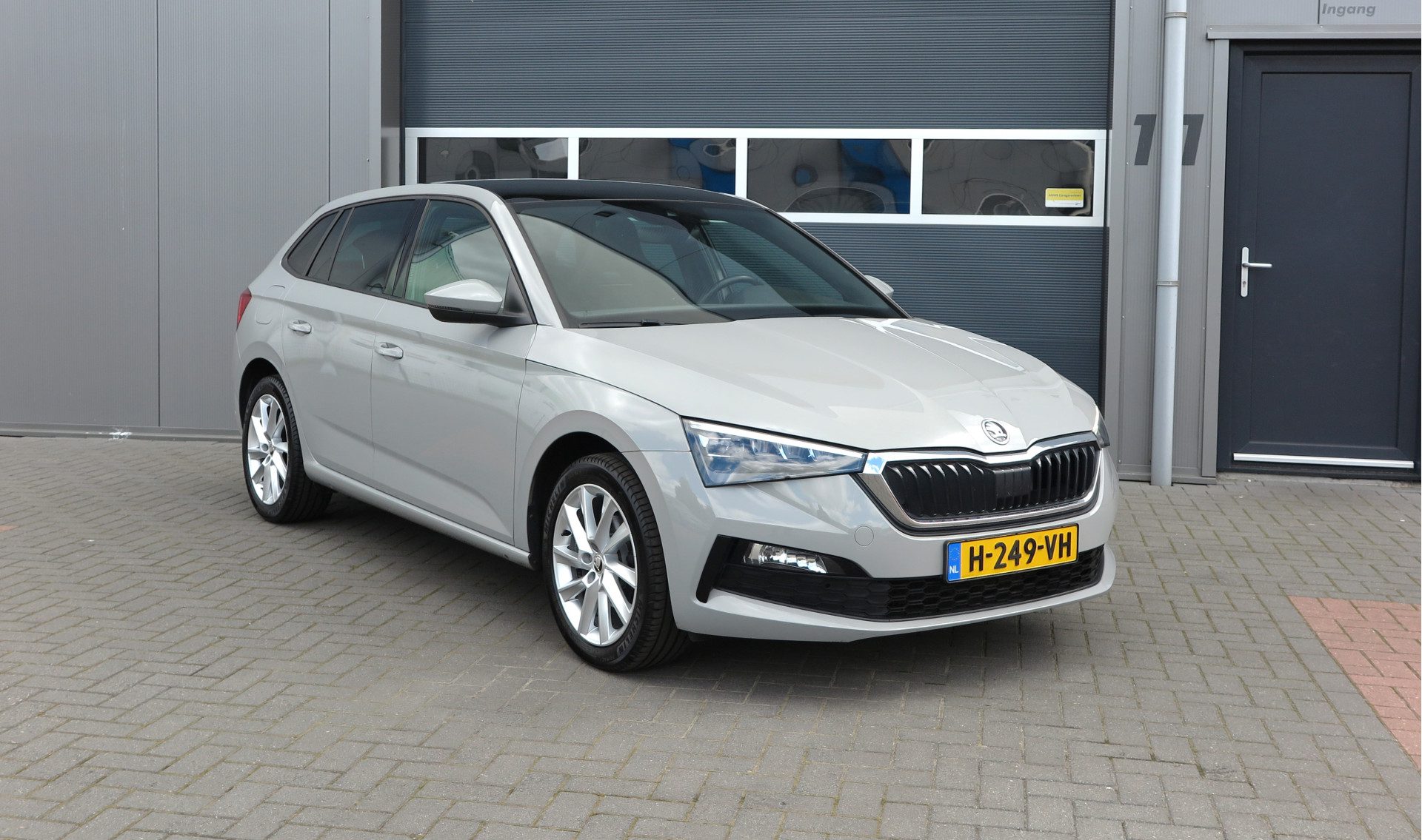 Škoda Scala 1.0 TSI 85KW 116PK DSG Sport Business Panoramadak,Virtual cockpit, Carplay, Adaptive cruise, Lane asist , LMV, Trekhaak (zwenkbaar)