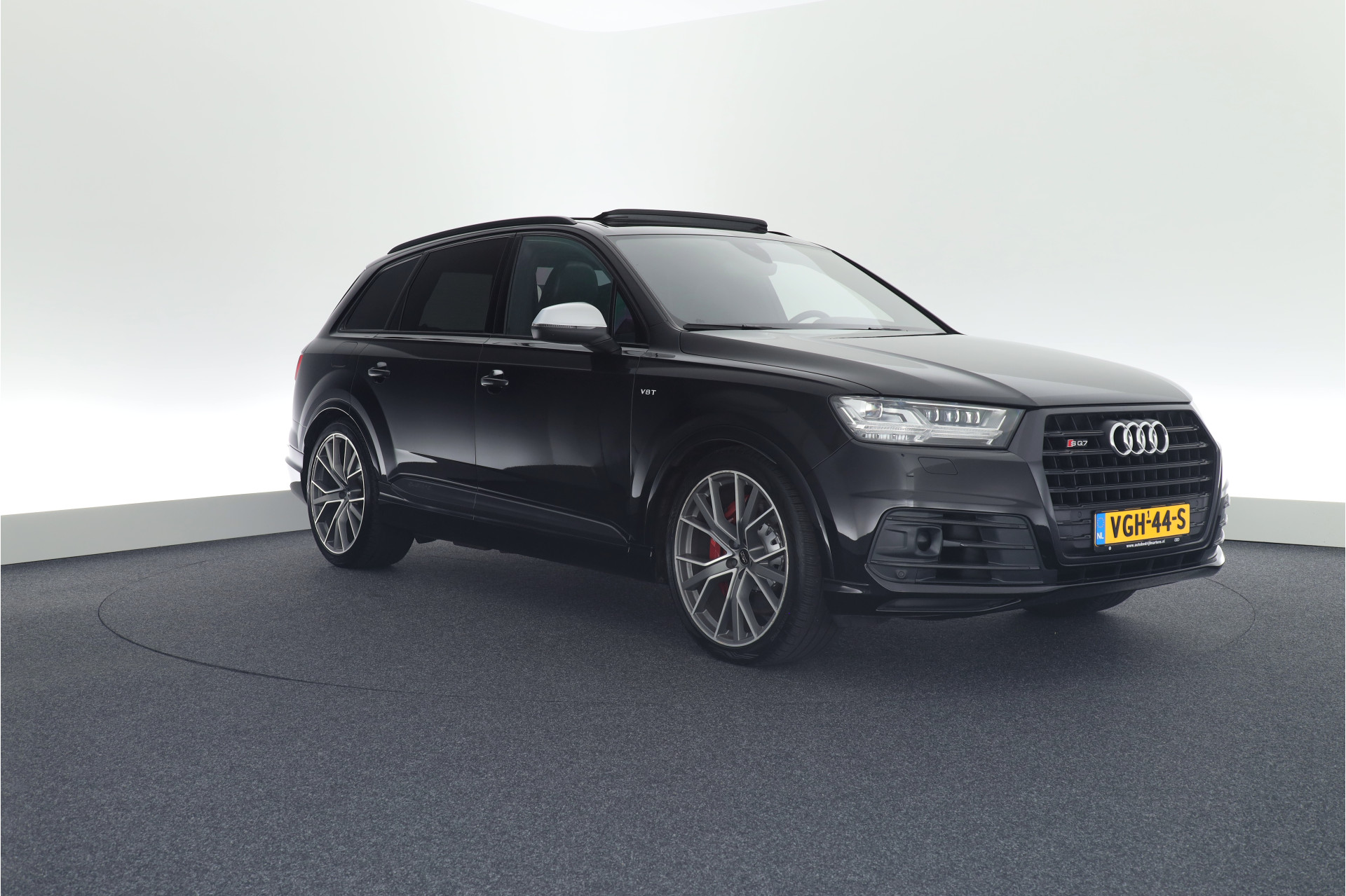 Audi SQ7 4.0 TDI 435pk Grijs Kenteken Trekhaak Camera Memory Bose Virtual Cockpit Head-Up Panoramadak Navigatie