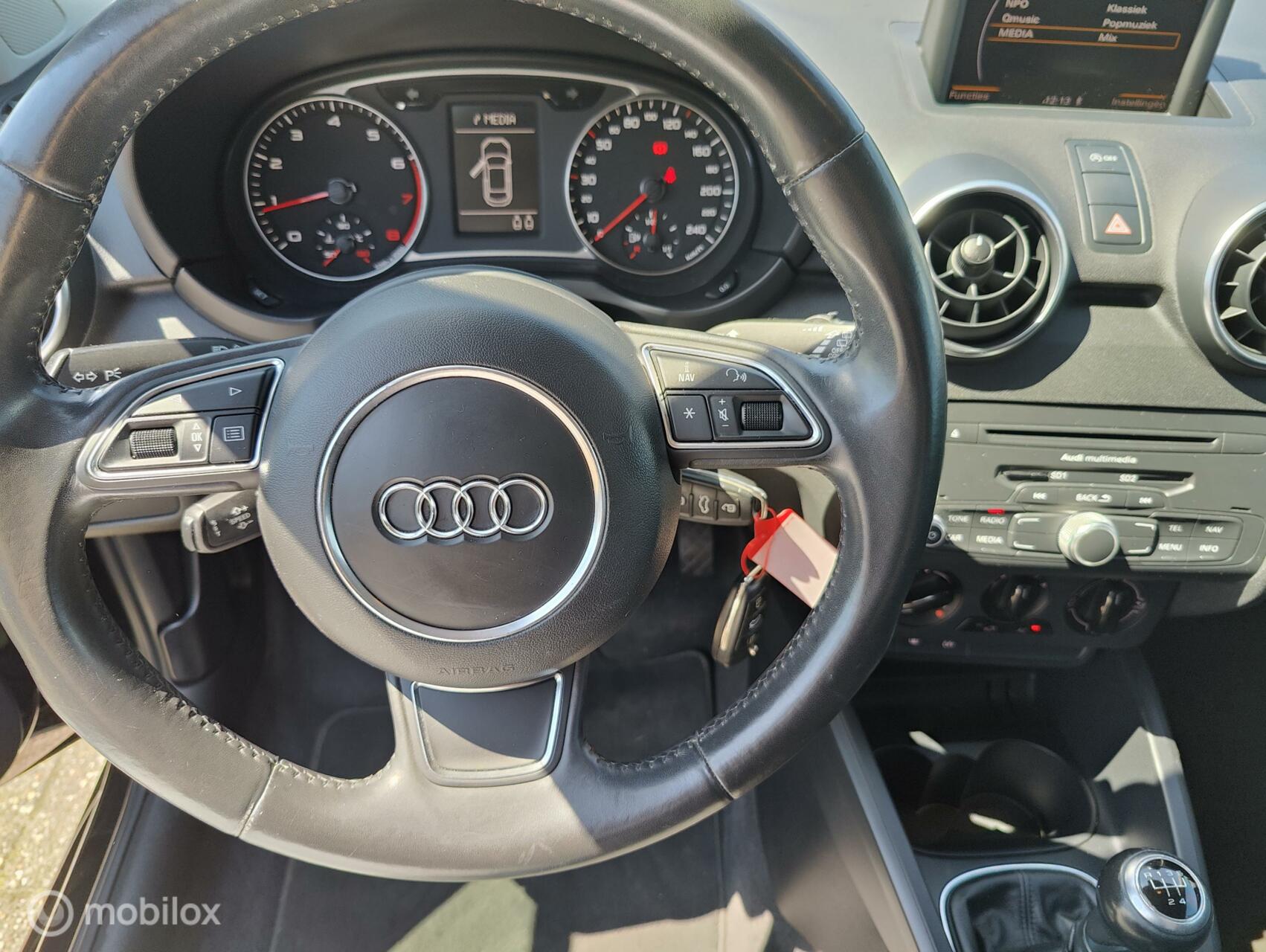 Audi A1  1.2 TFSI Attraction Pro Line Business