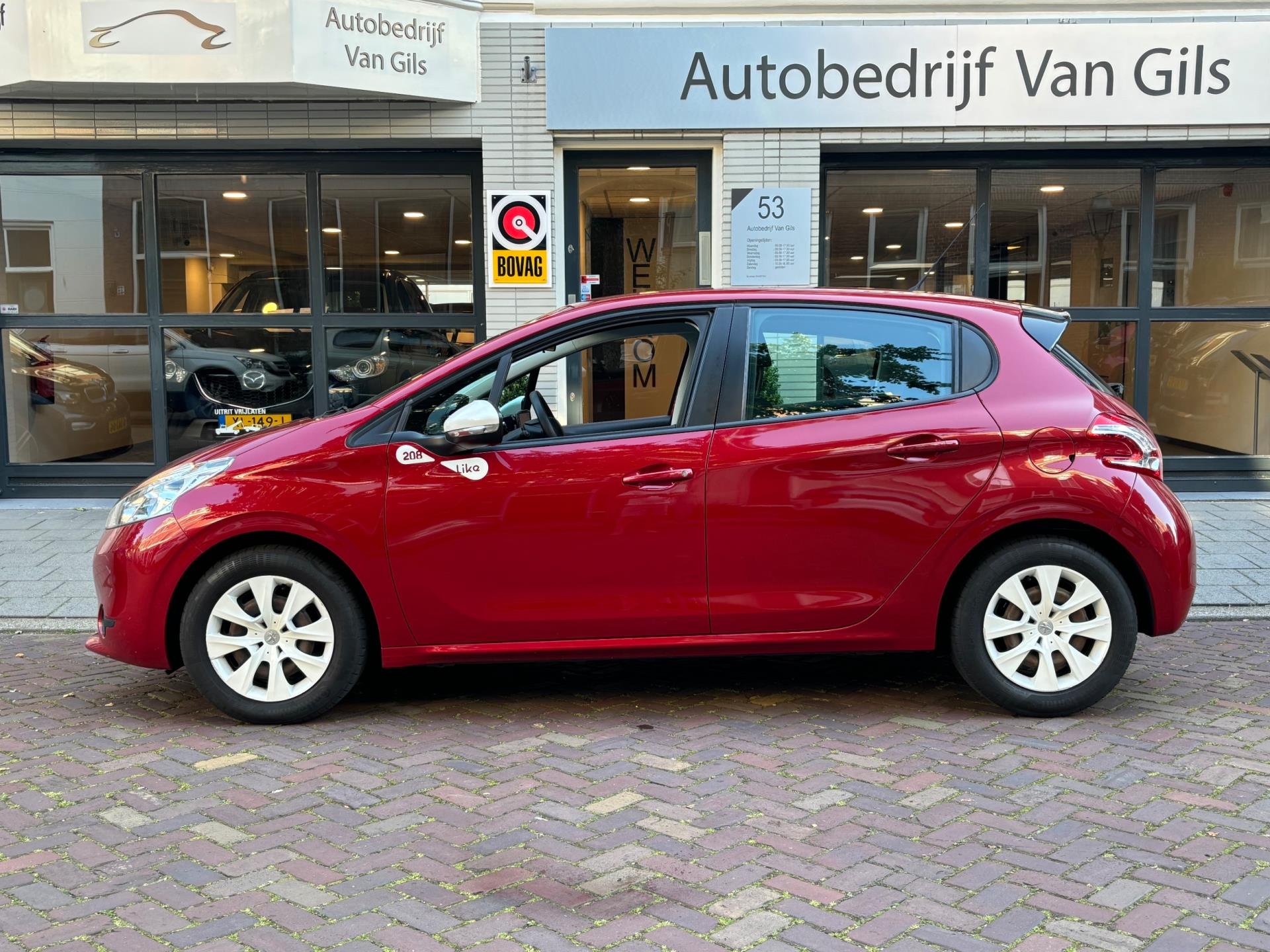 Peugeot 208 1.0 PureTech LIKE | AIRCO | CRUISE CONTROL | NAVIGATIE | BLUETOOTH |