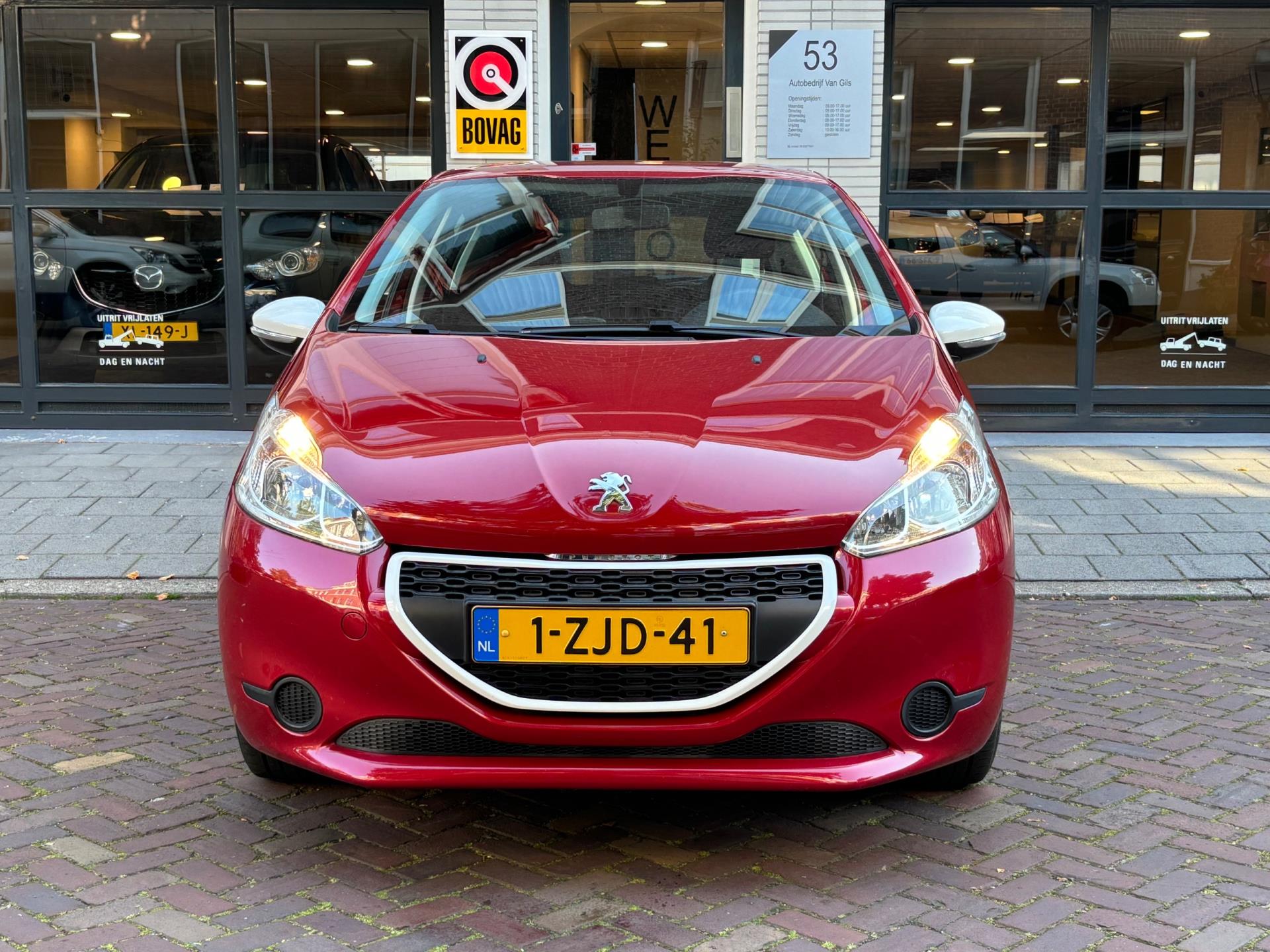 Peugeot 208 1.0 PureTech LIKE | AIRCO | CRUISE CONTROL | NAVIGATIE | BLUETOOTH |