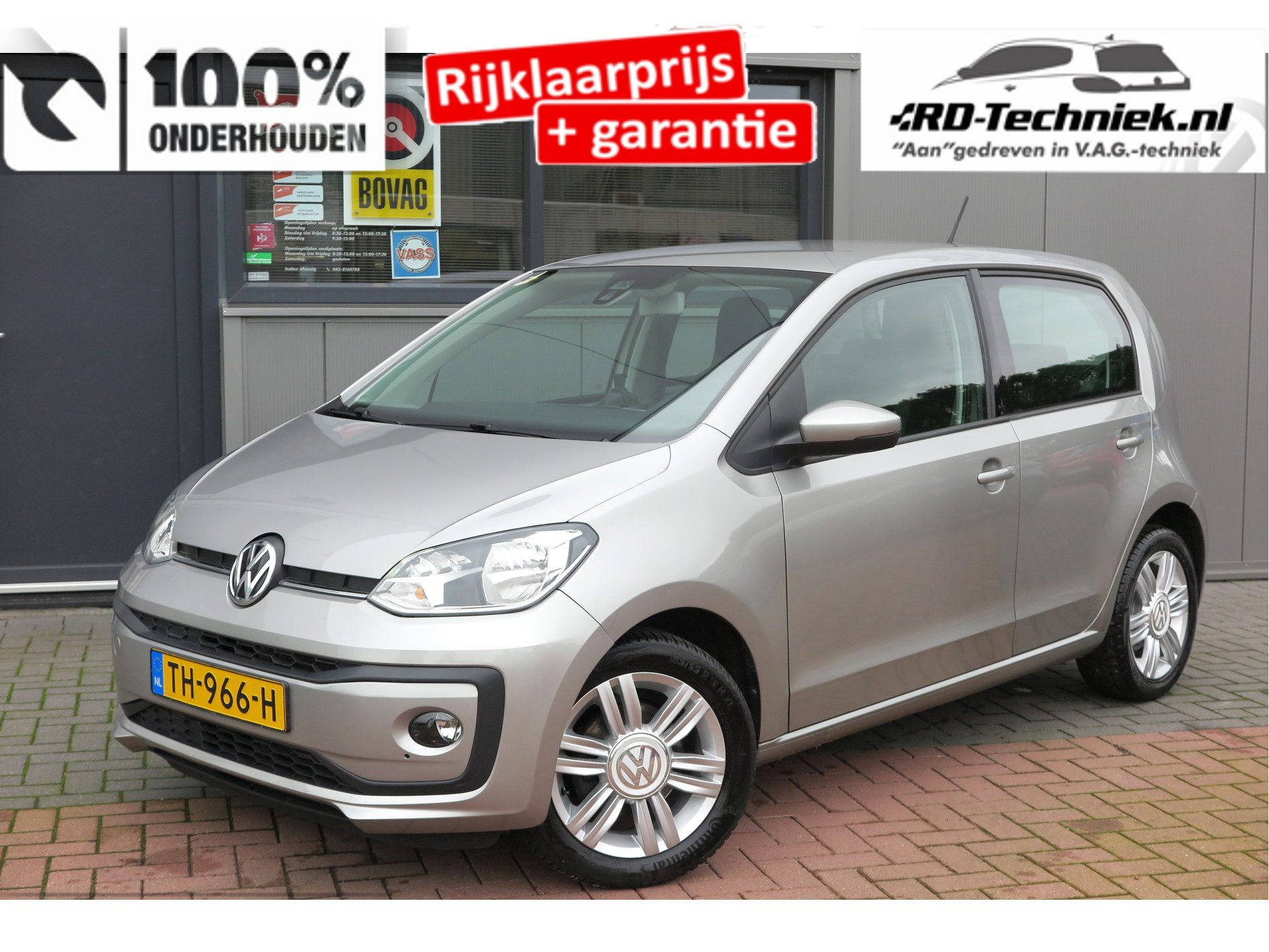 Volkswagen up! 1.0 BMT High up! 44kw 60pk 4 deurs, Cruise control, Navigatie via Maps & More , Parkeersensoren ,Airco, LMV, Mistlampen etc.